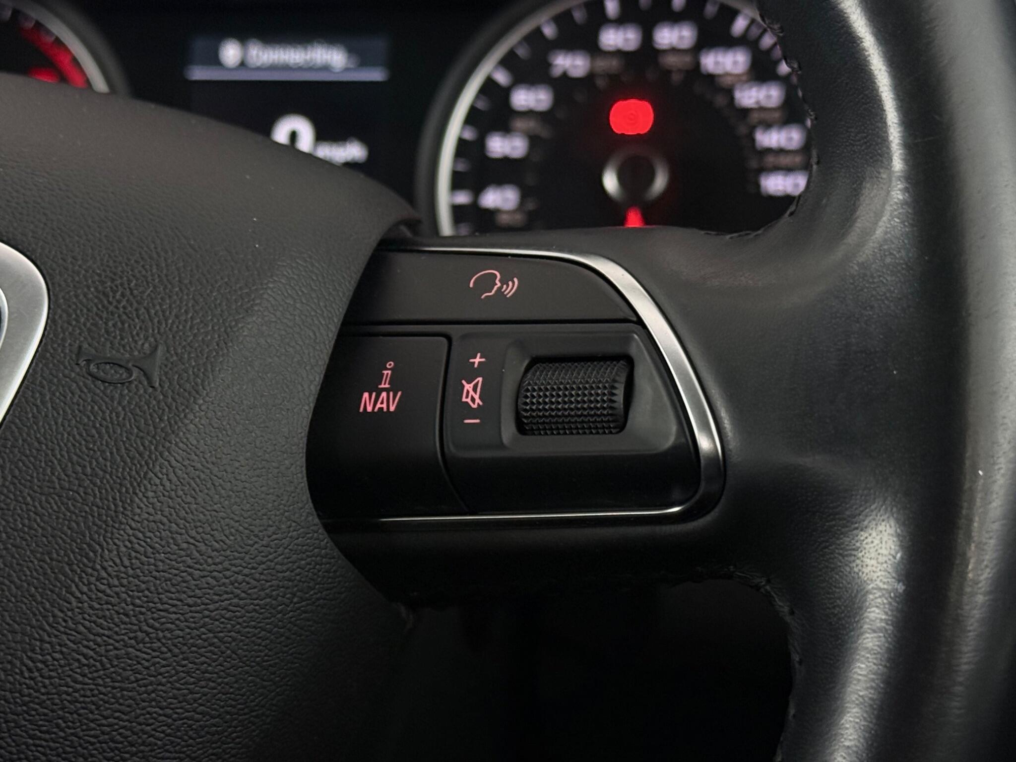 Audi A4 view 16