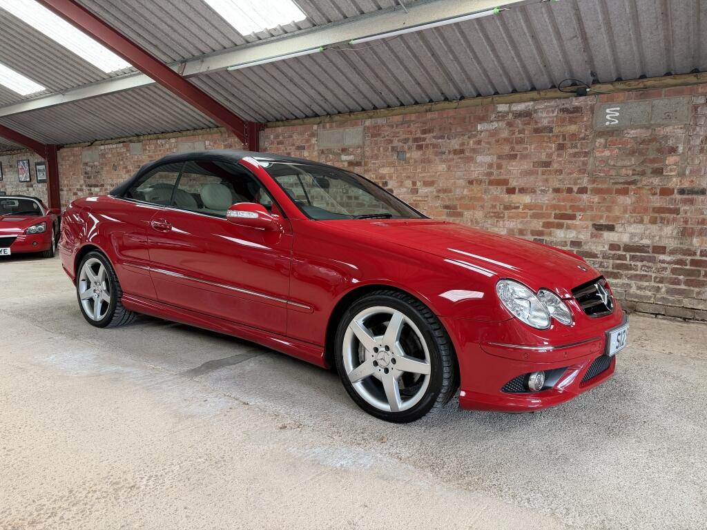 Mercedes-Benz CLK view 4