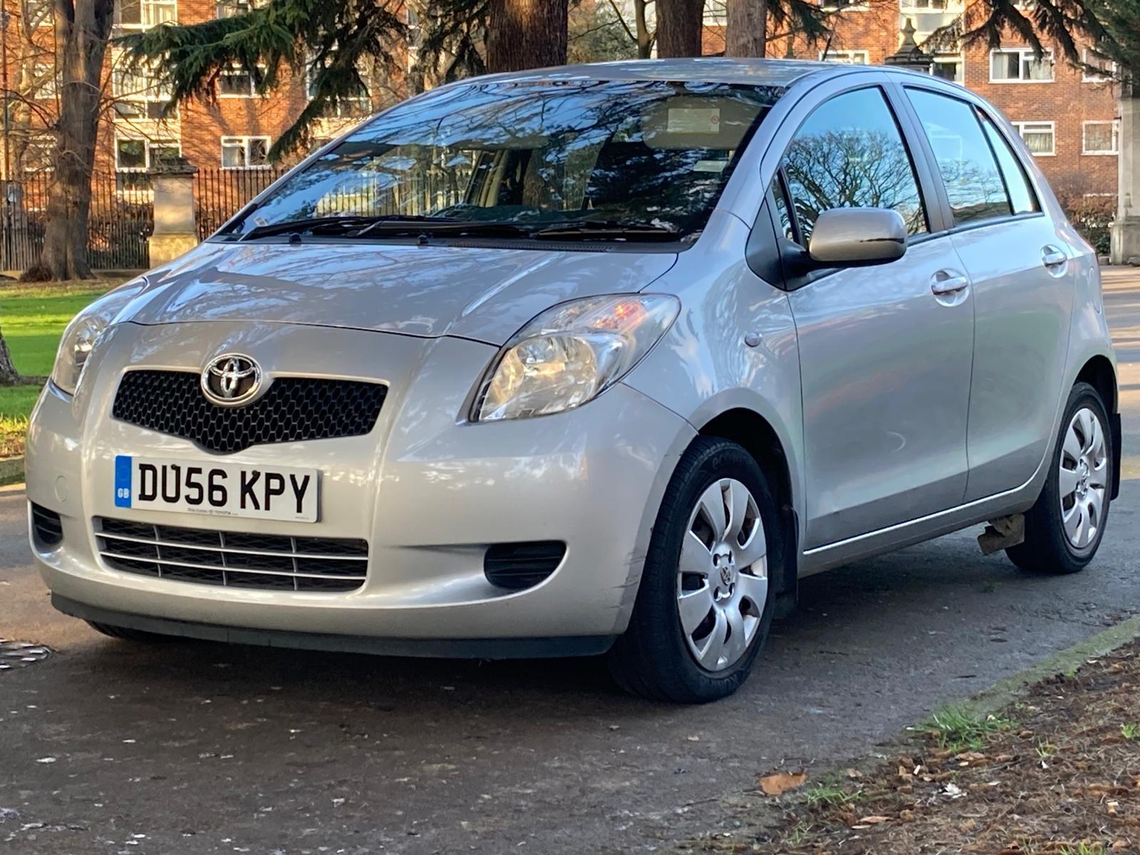 Toyota Yaris view 2
