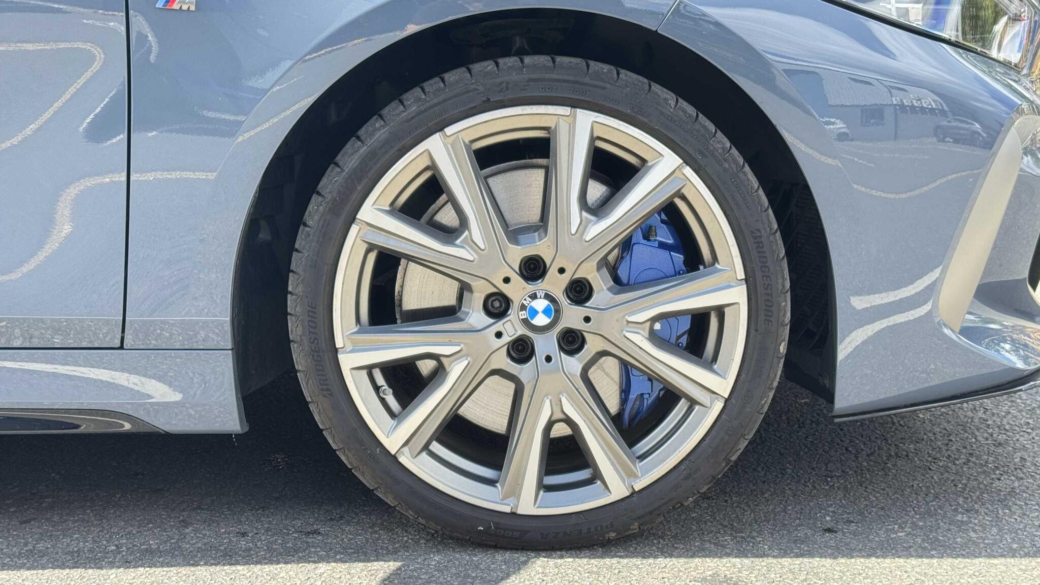 BMW 1 Series view 4