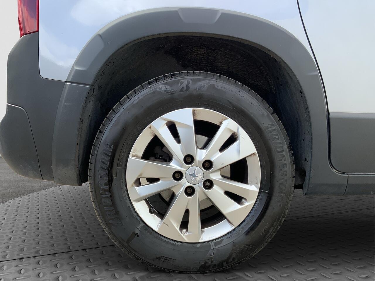 Peugeot Rifter view 22
