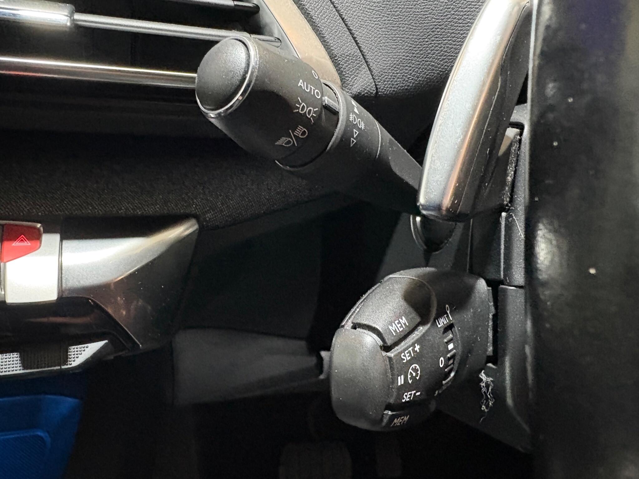 Peugeot 3008 view 68