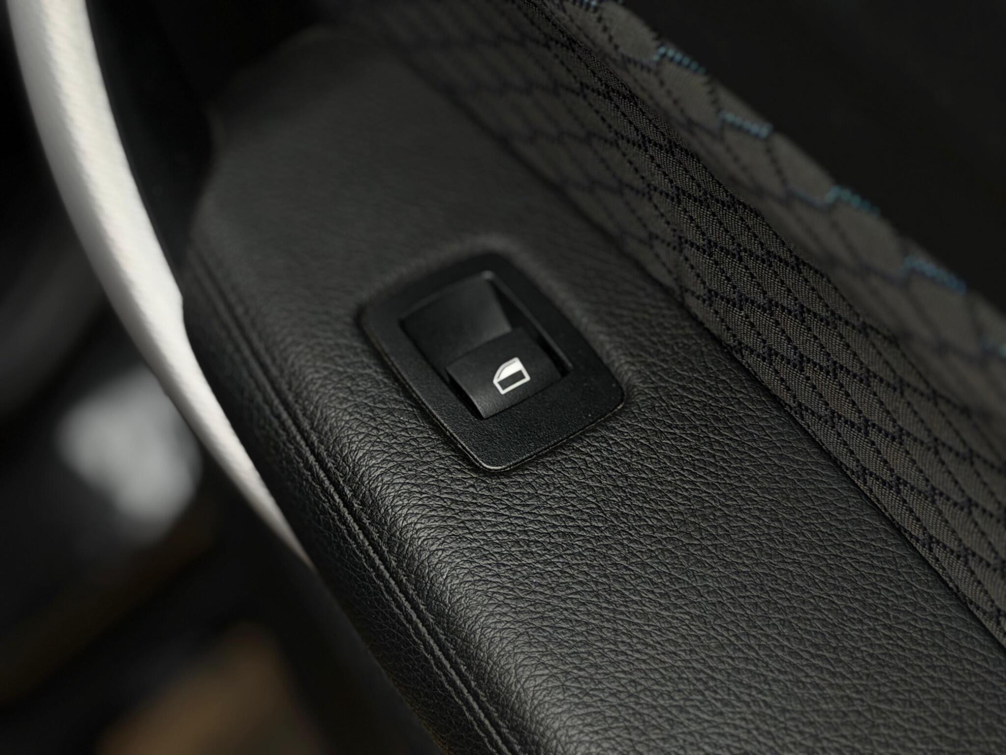 BMW 1 Series view 37