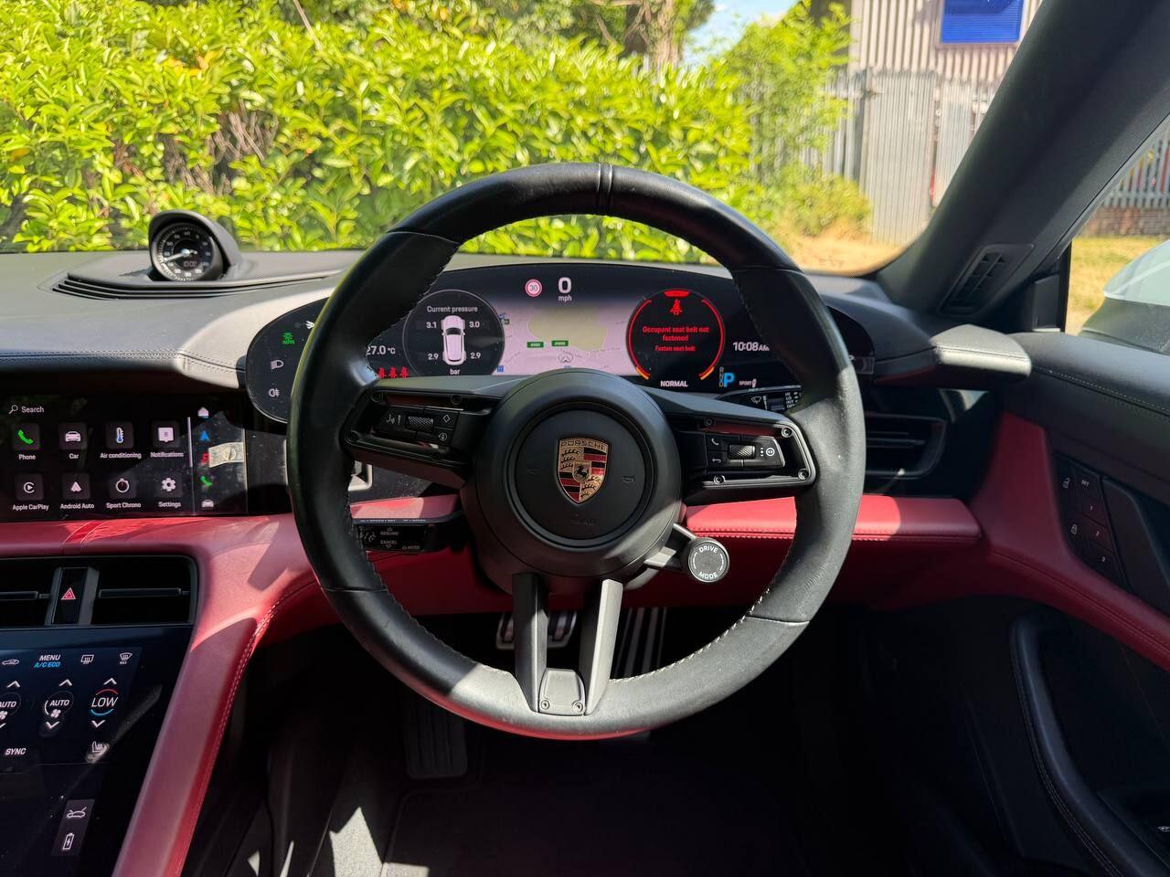 Porsche Taycan view 35