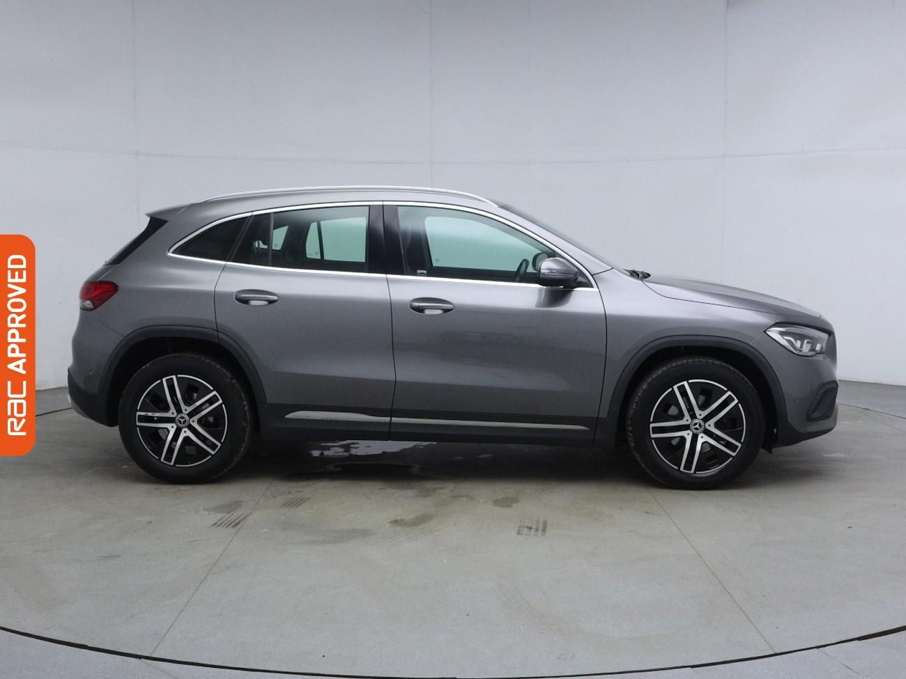 Mercedes-Benz Gla view 6