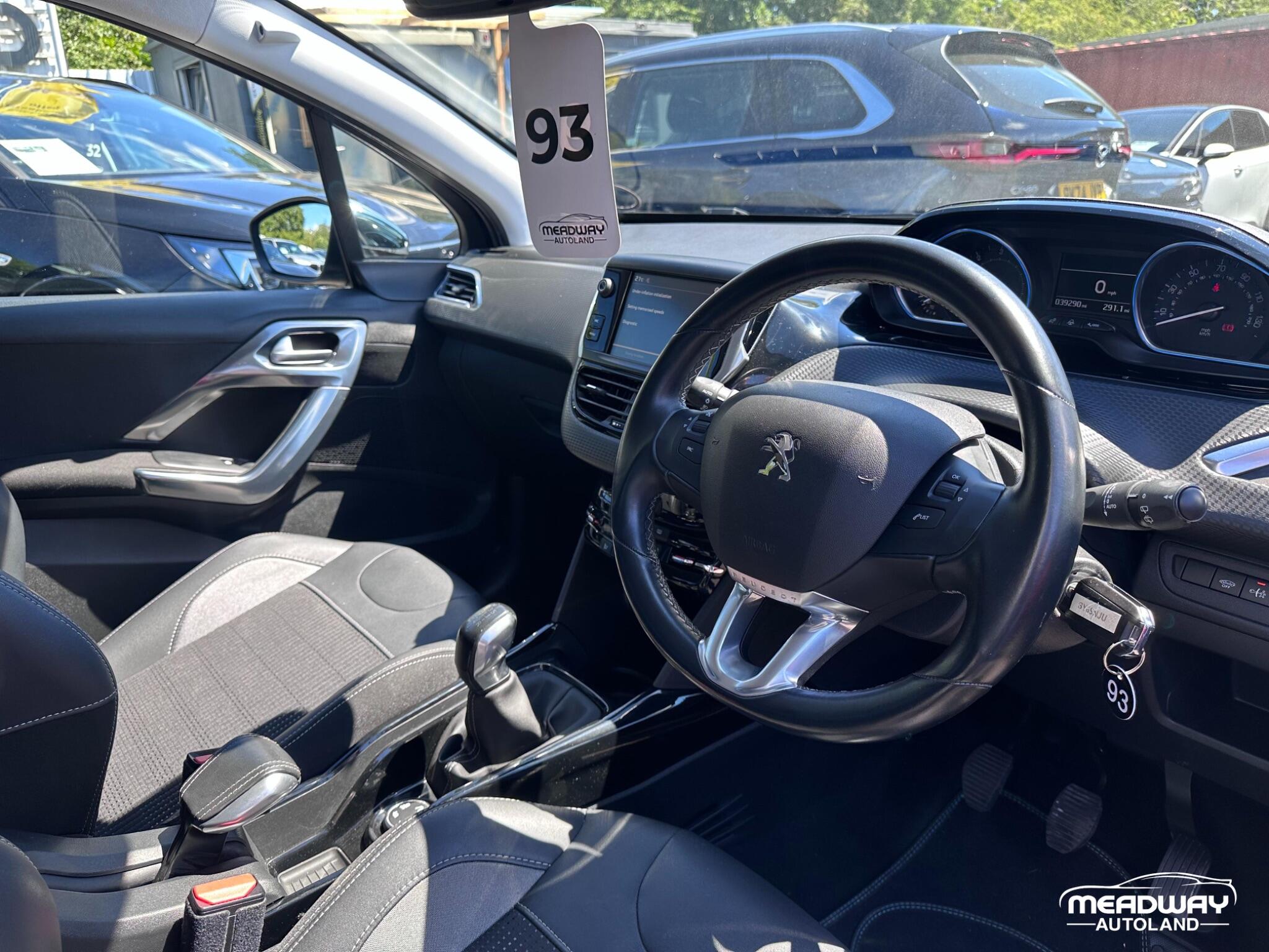 Peugeot 2008 view 24