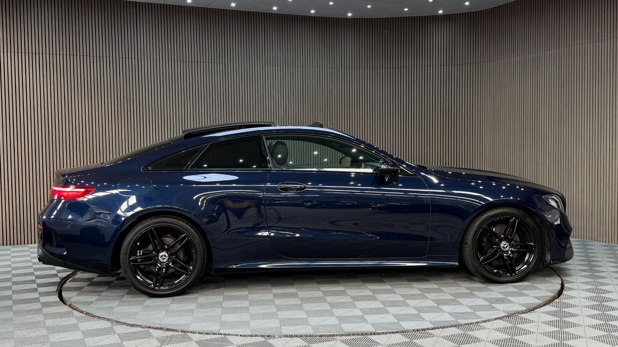 Mercedes-Benz E-Class view 39