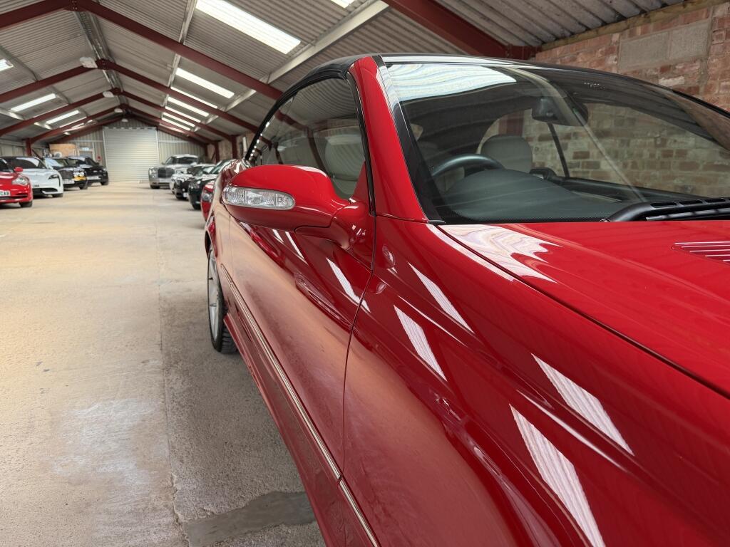 Mercedes-Benz CLK view 14