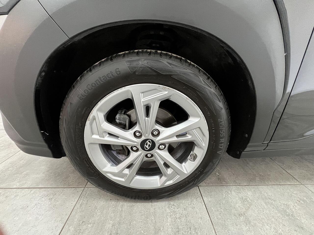 Hyundai Kona view 19