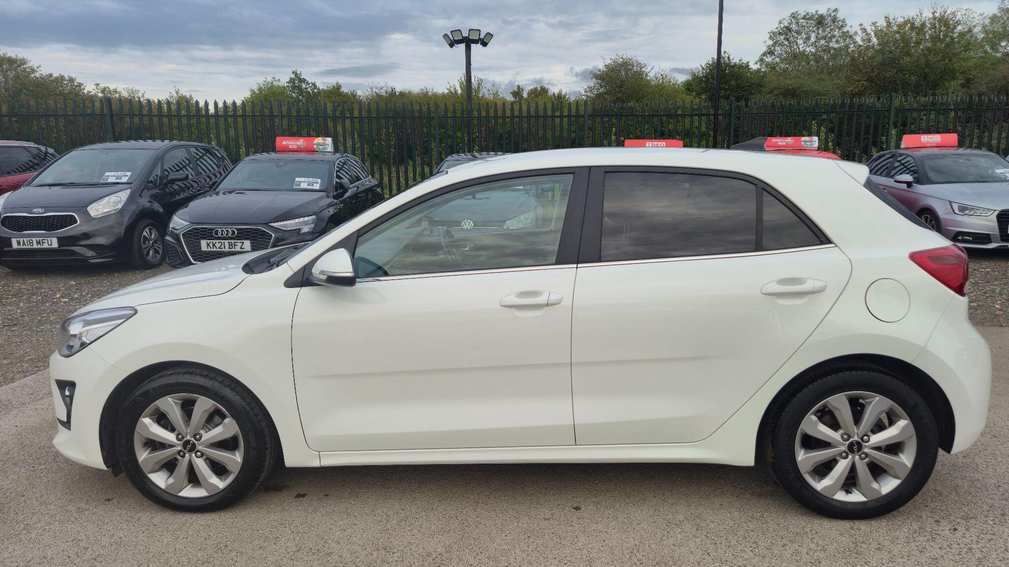 Kia Rio view 6