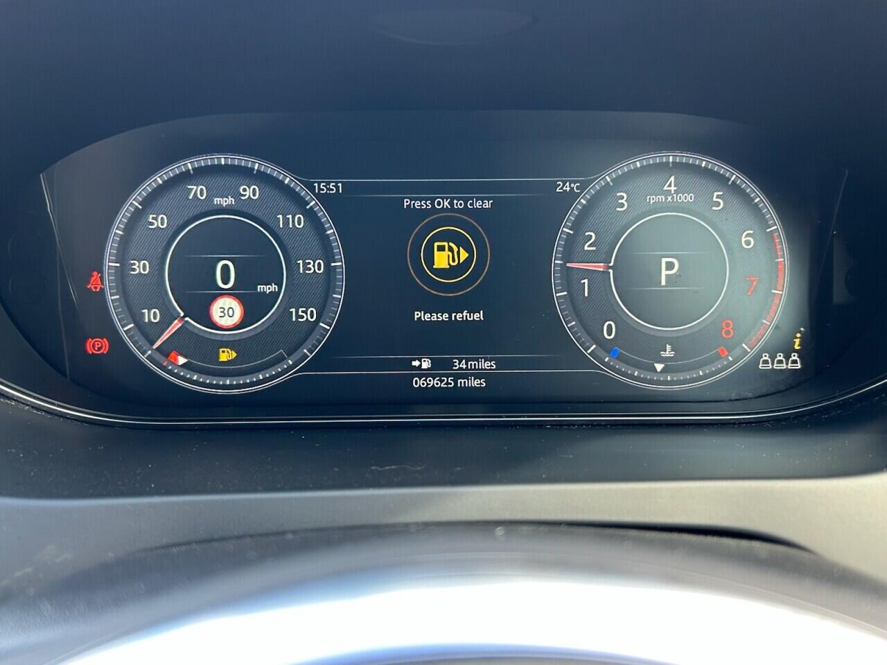 Jaguar E-Pace view 37
