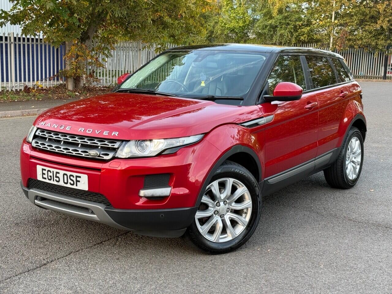 Land Rover Range Rover Evoque view 3