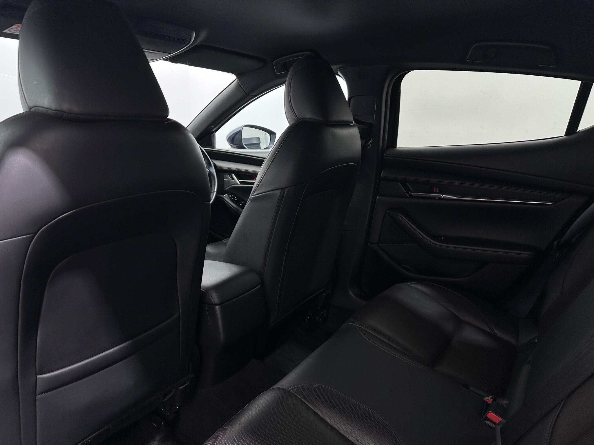 Mazda Mazda3 view 37