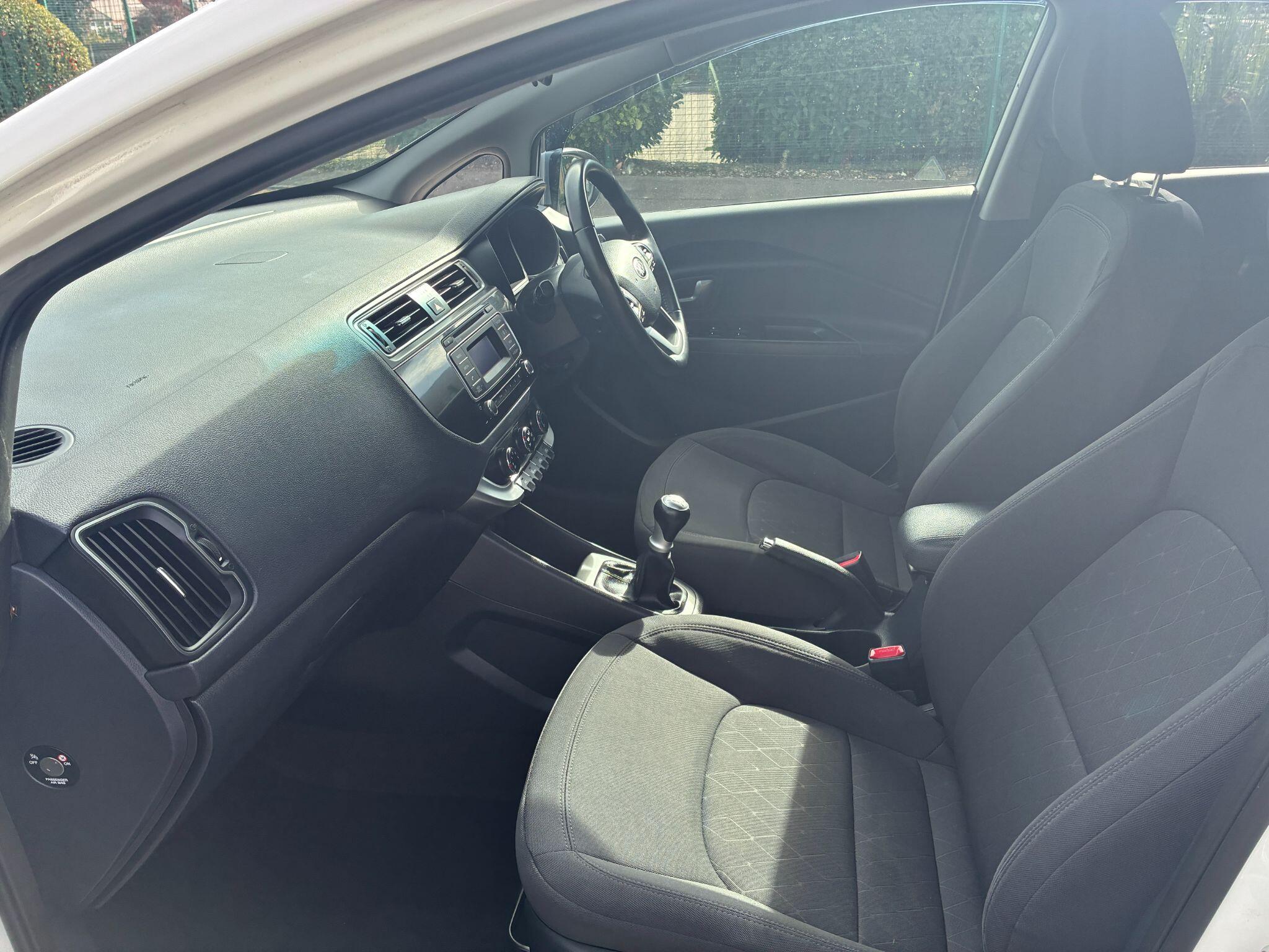 Kia Rio view 22