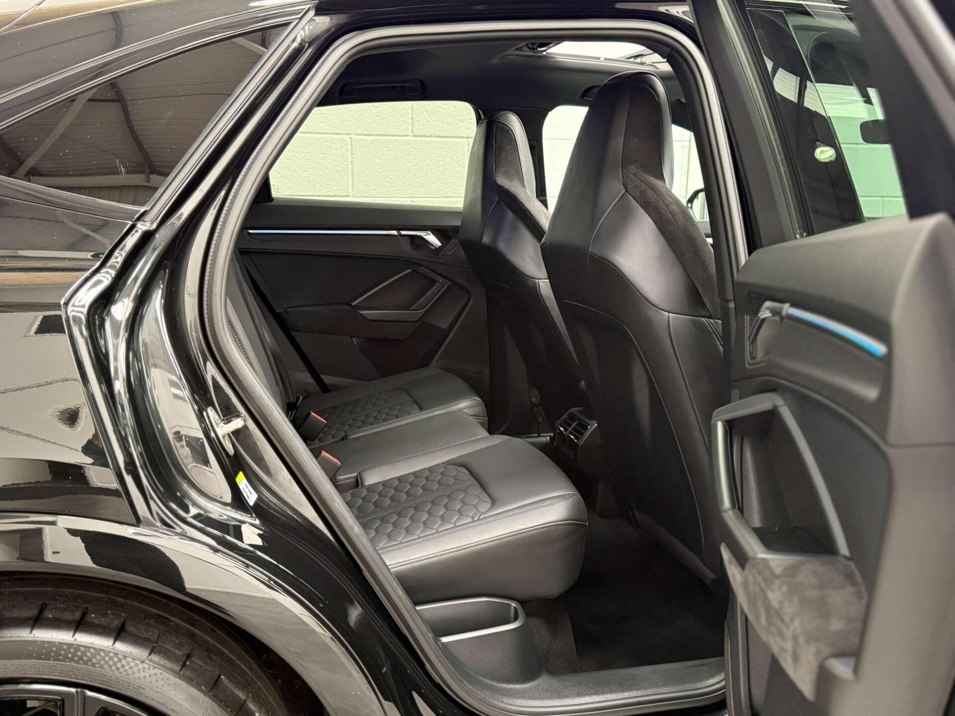 Audi RS Q3 view 21