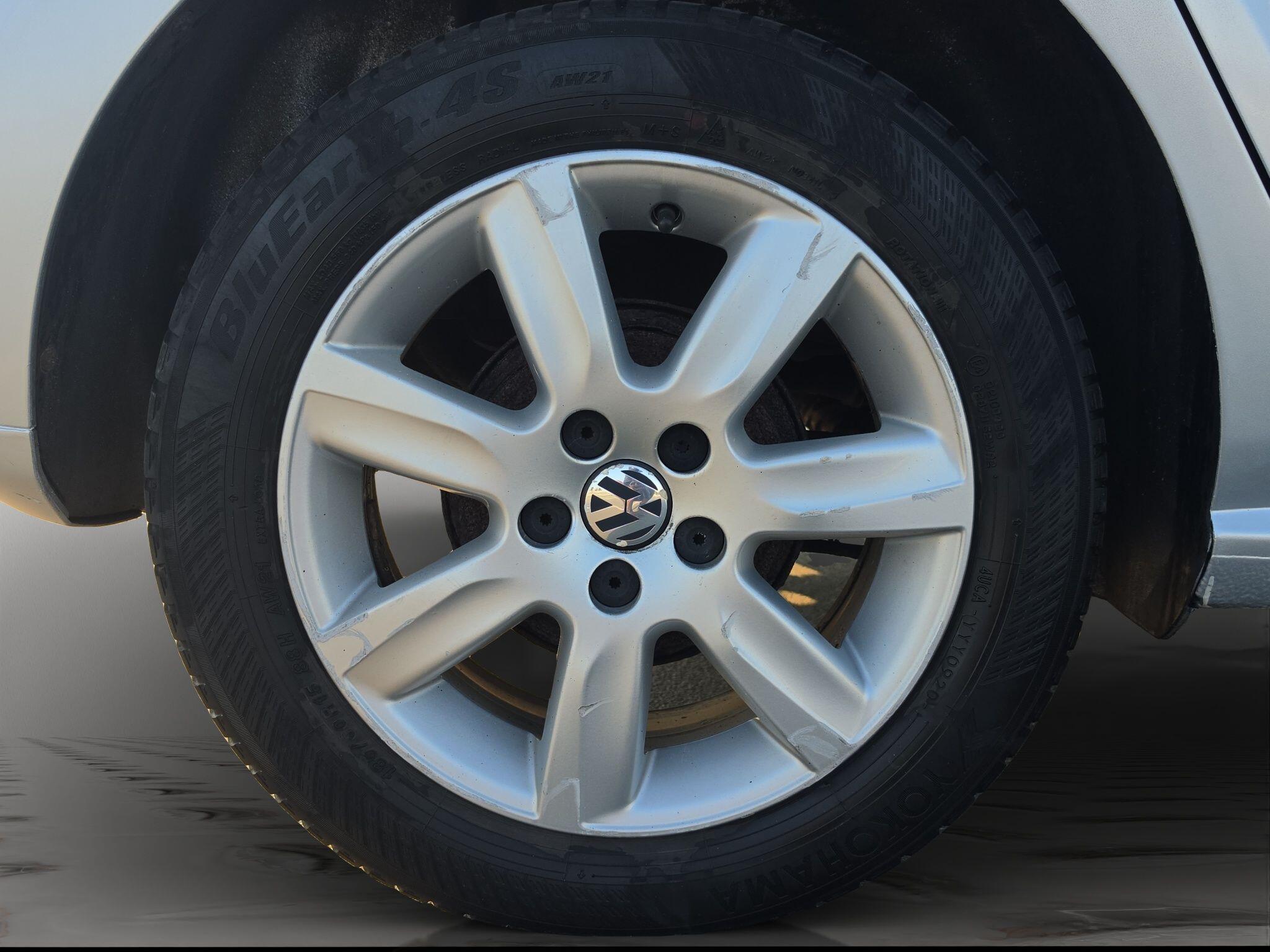 Volkswagen Polo view 17