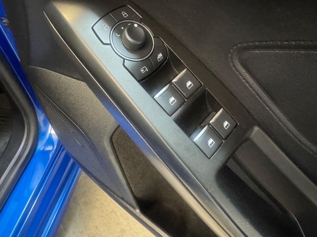 Ford Focus view 66