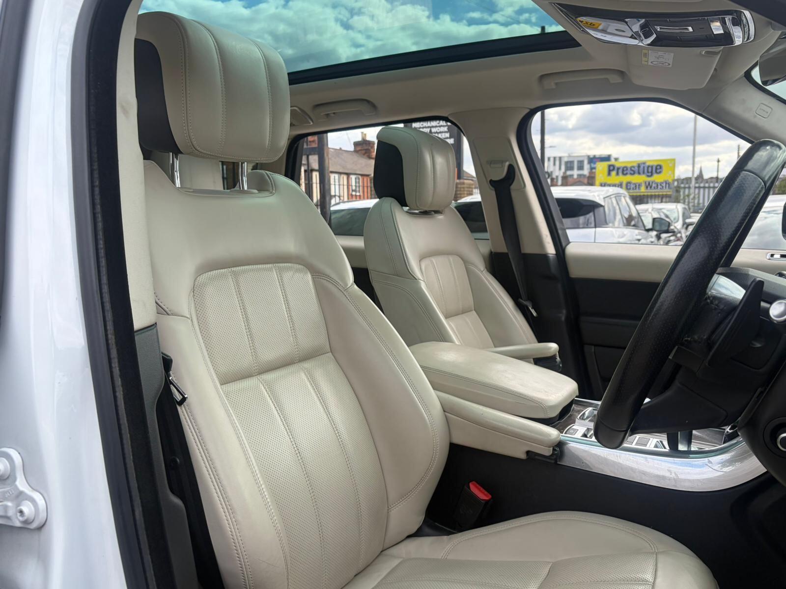 Land Rover Range Rover Sport view 10