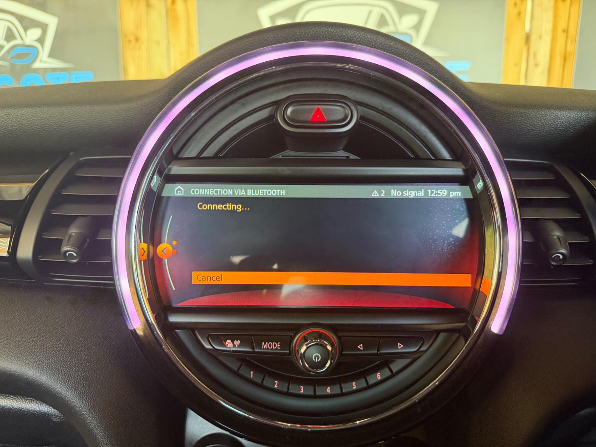 Mini Hatch view 34