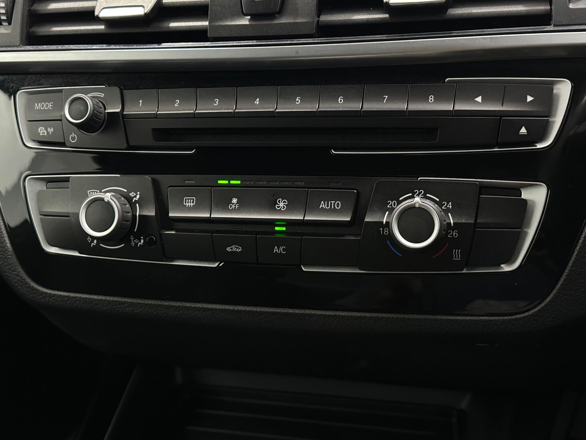BMW 2 Series view 23