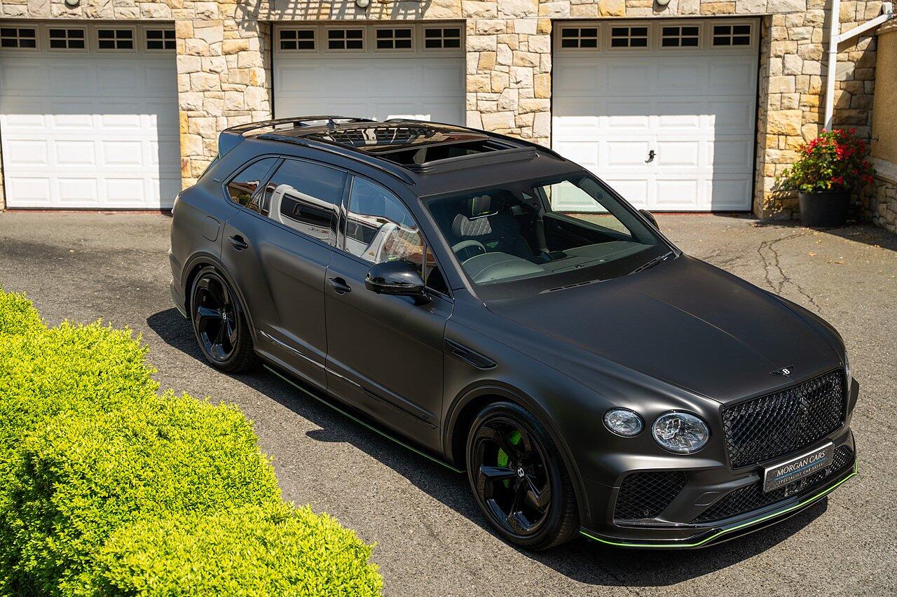 Bentley Bentayga view 113