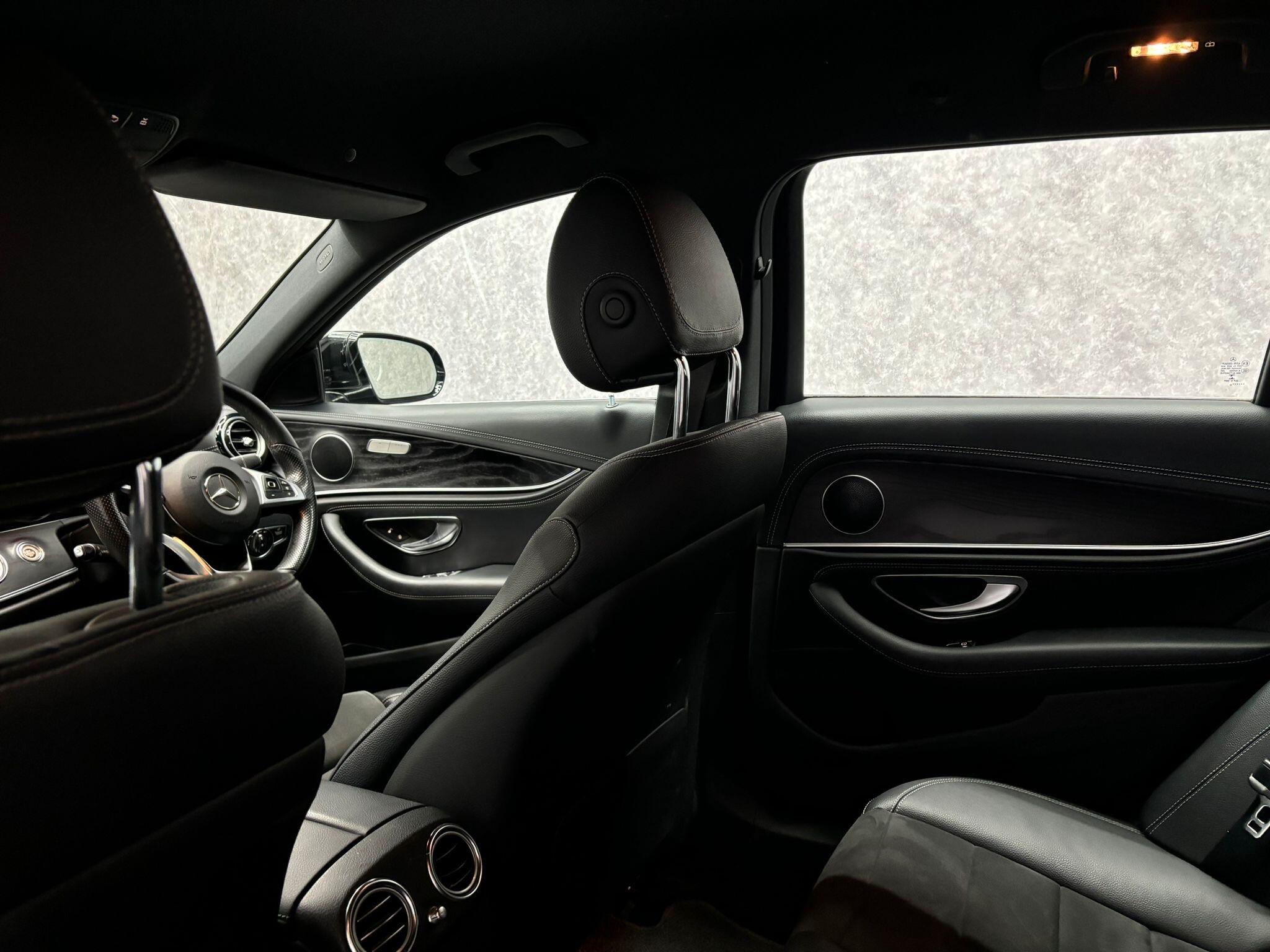 Mercedes-Benz E-Class view 33