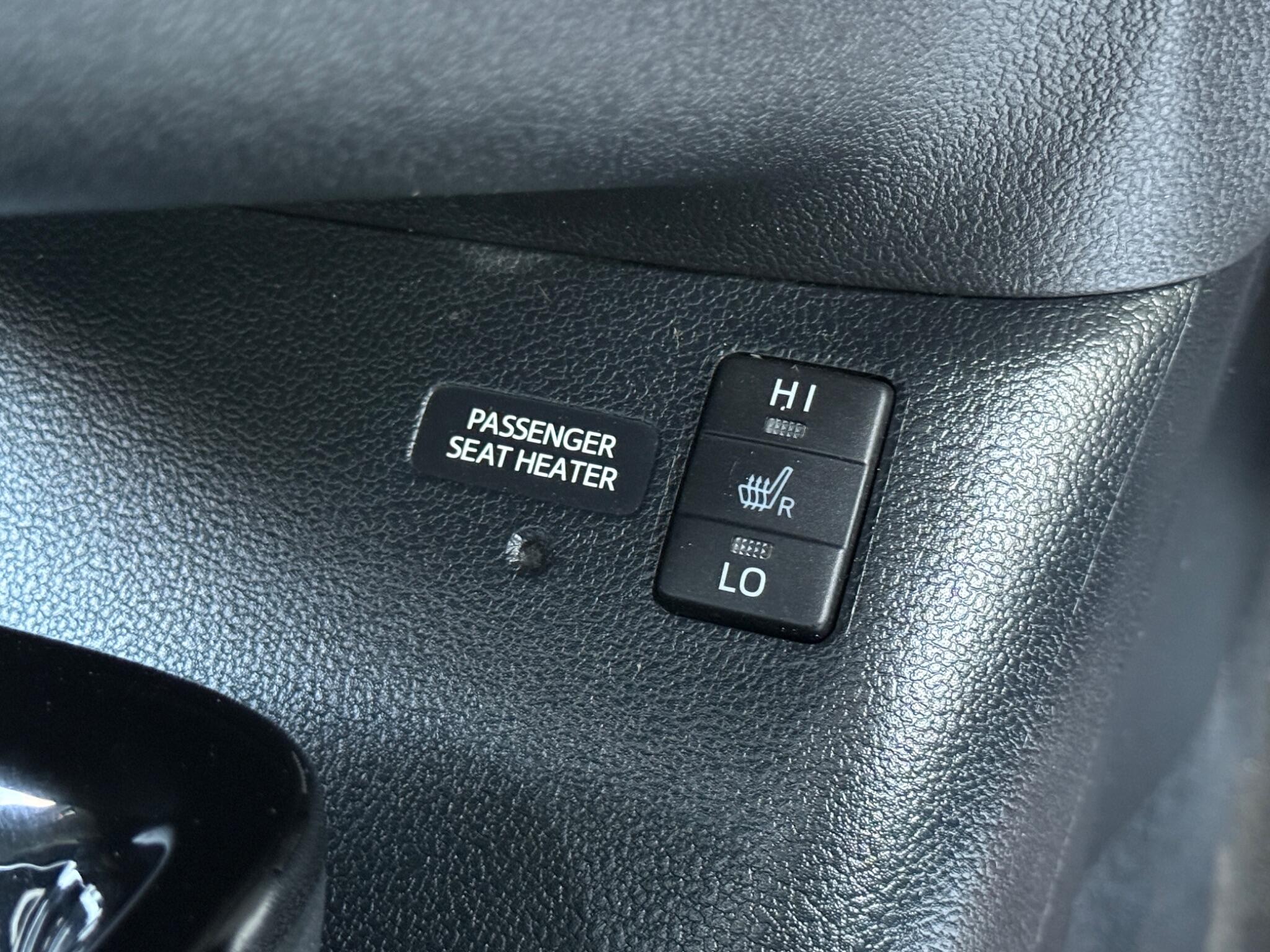 Toyota Prius - Image 63