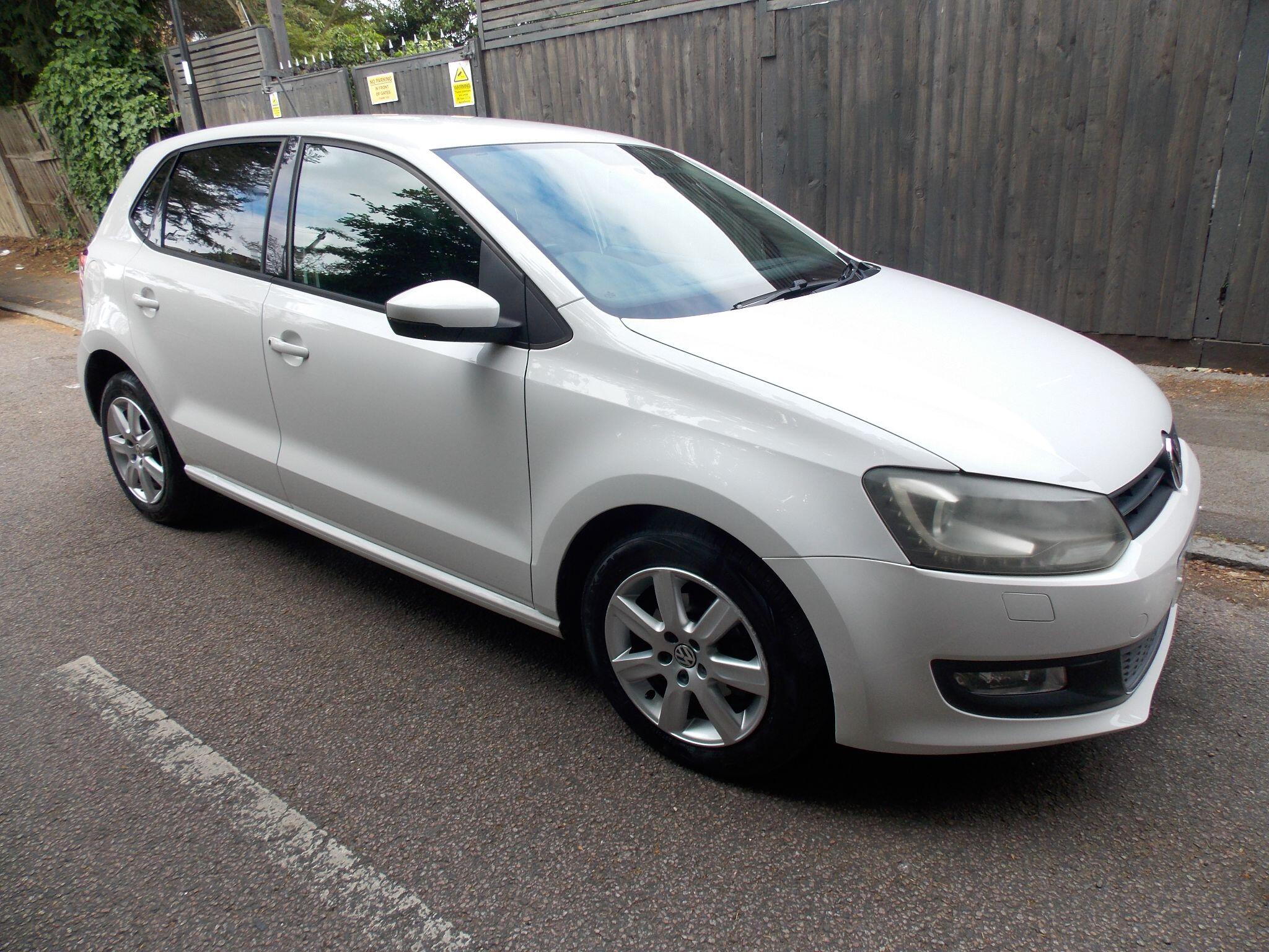 Volkswagen Polo view 5
