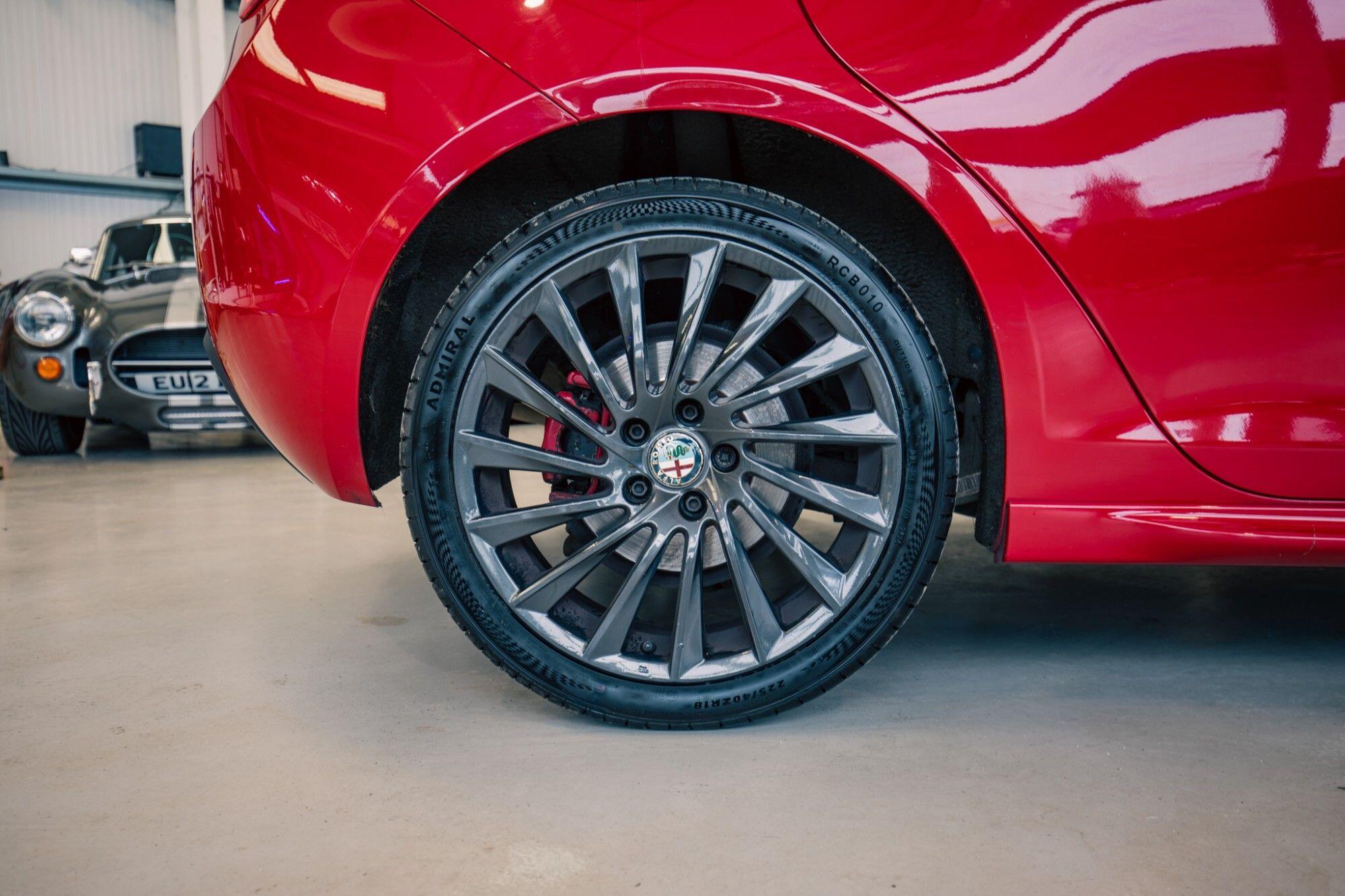Alfa Romeo Giulietta view 7