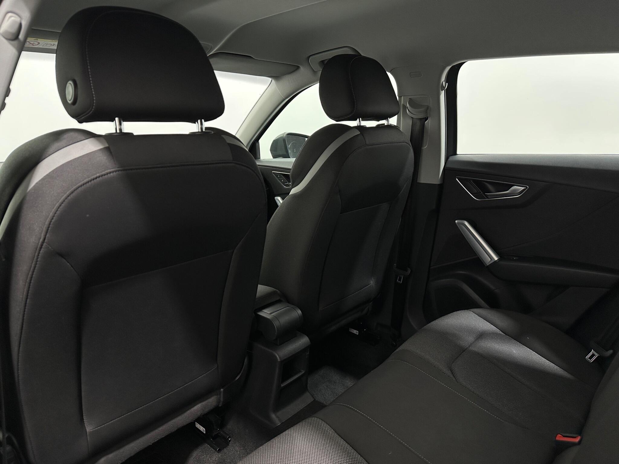 Audi Q2 view 38