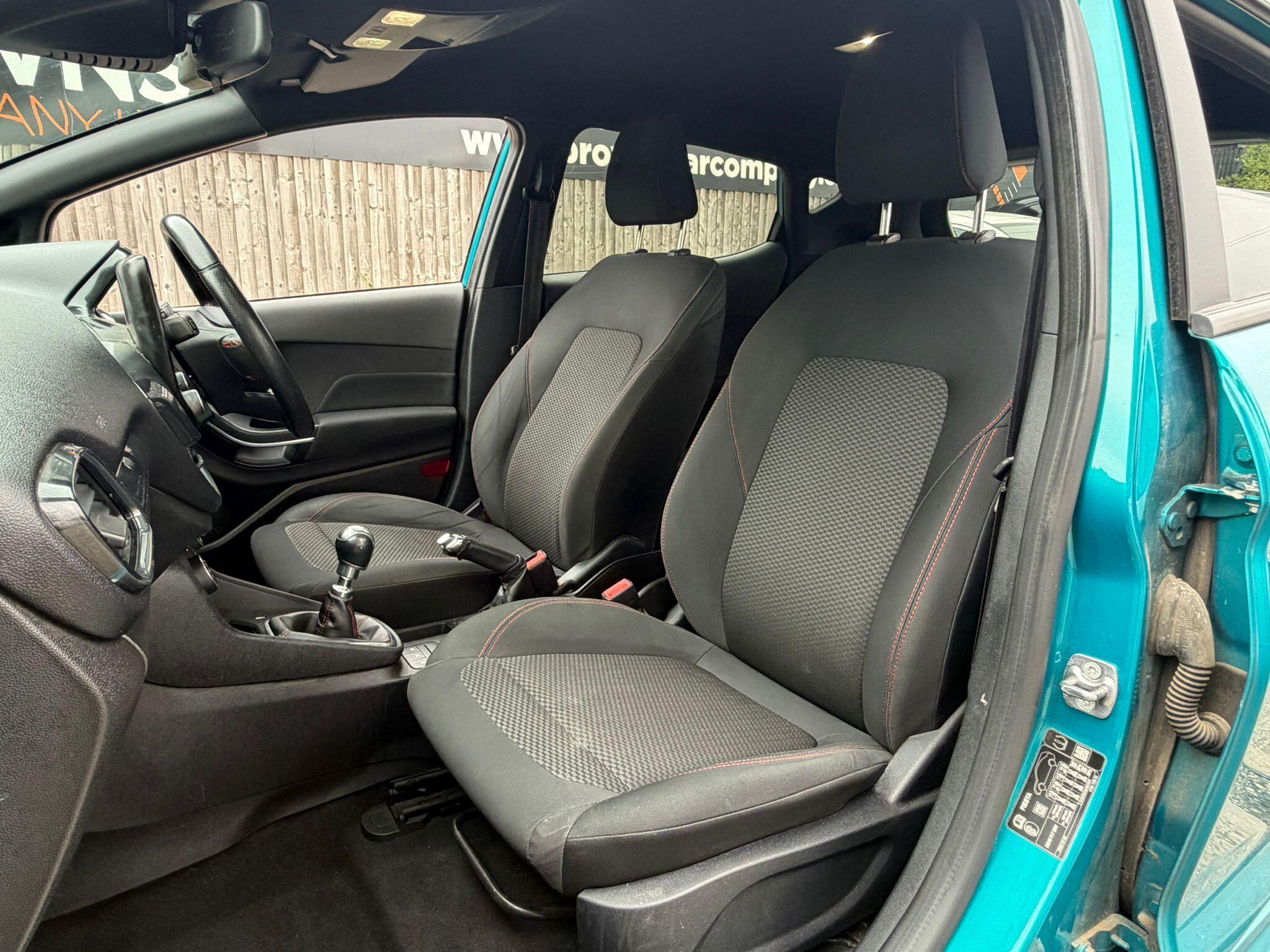 Ford Fiesta view 19