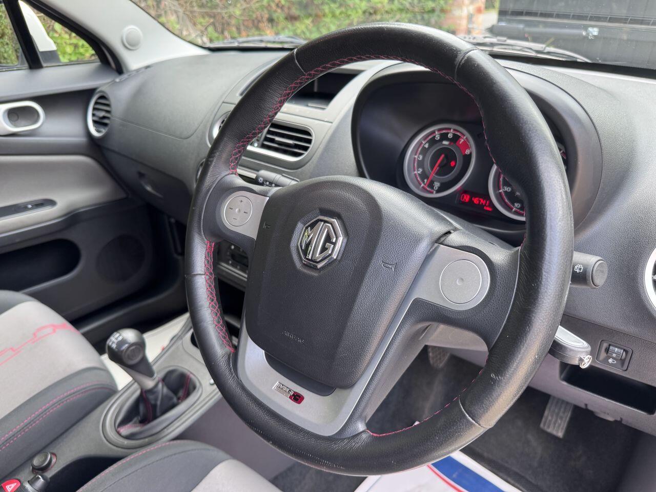MG MG3 view 22