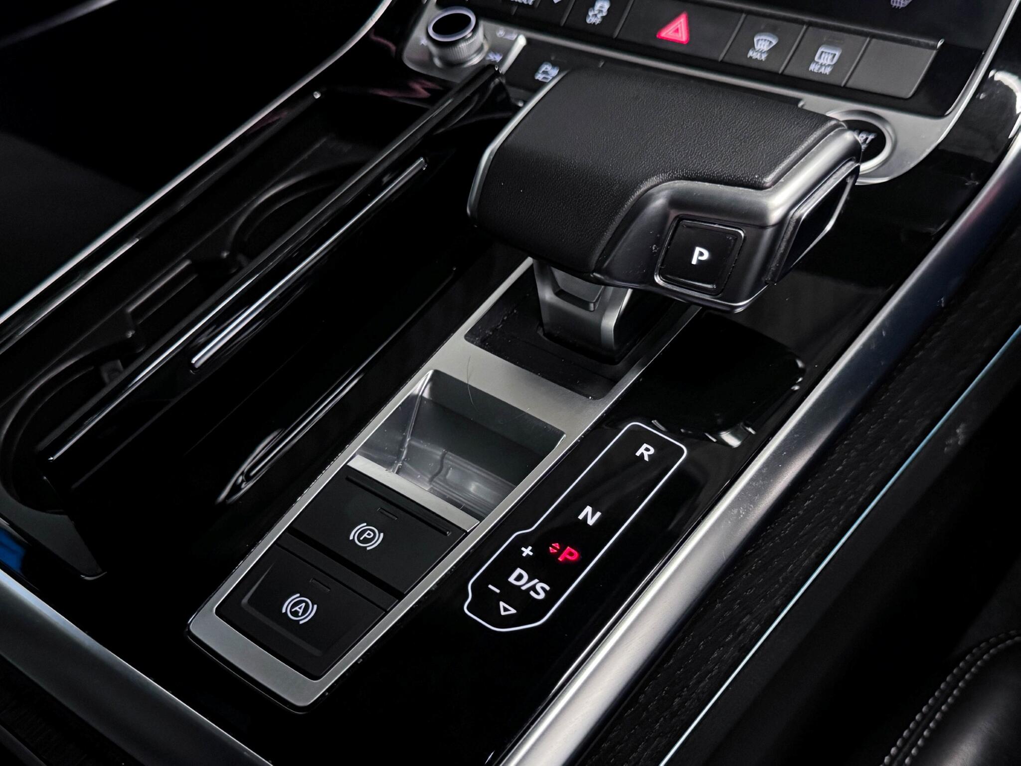Audi Q7 view 39