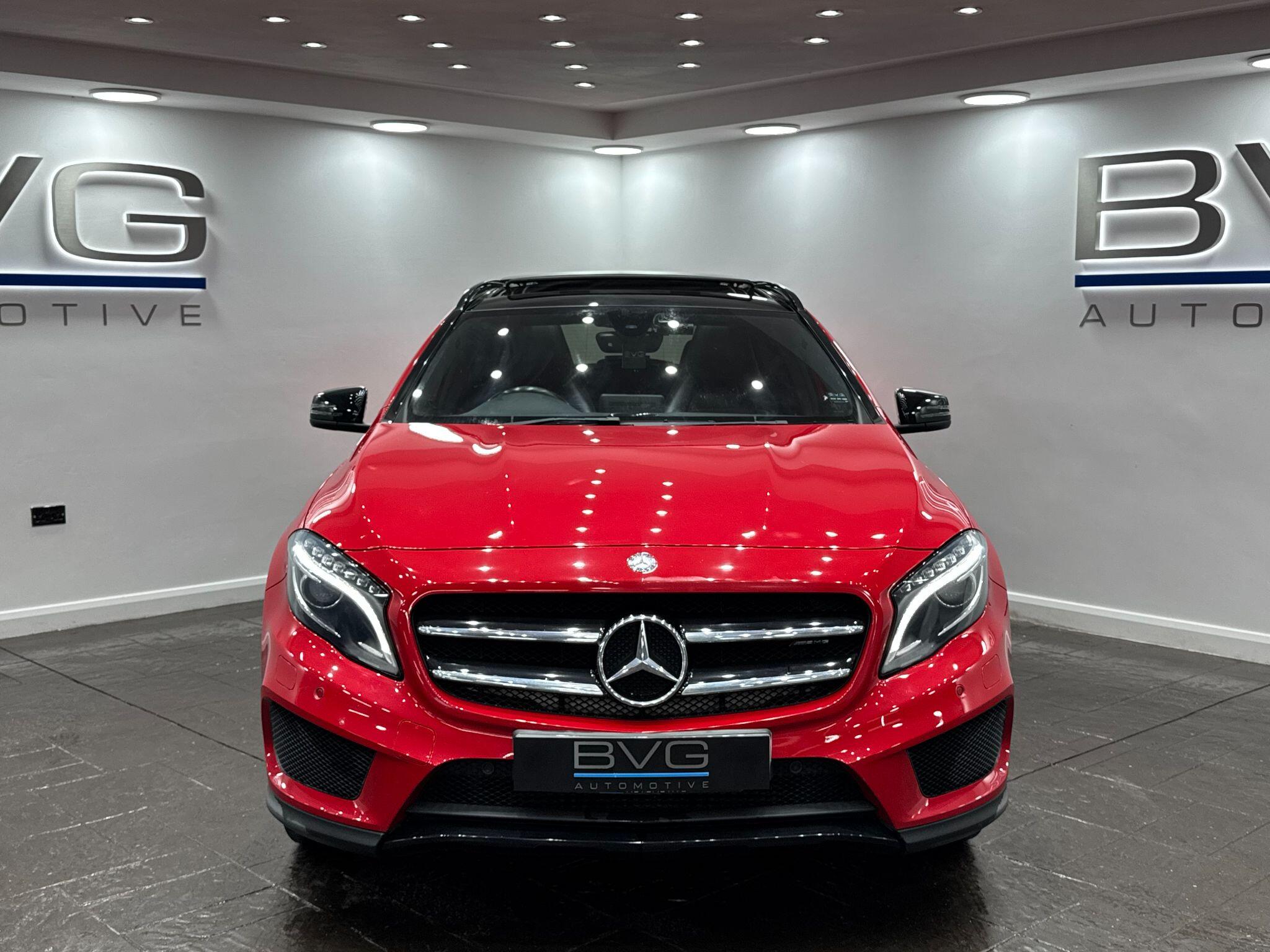 Mercedes-Benz GLA view 4