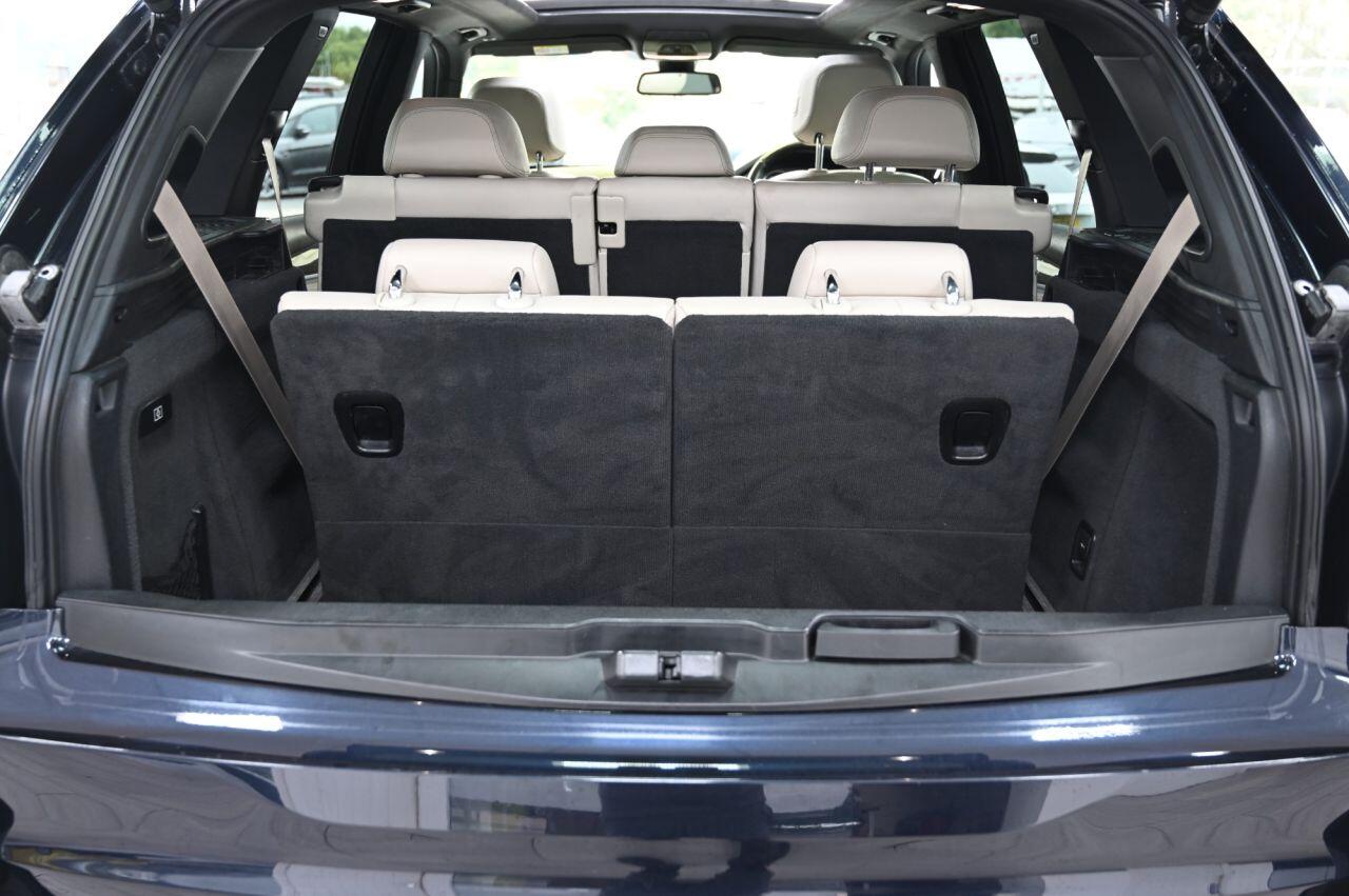 BMW X5 view 10