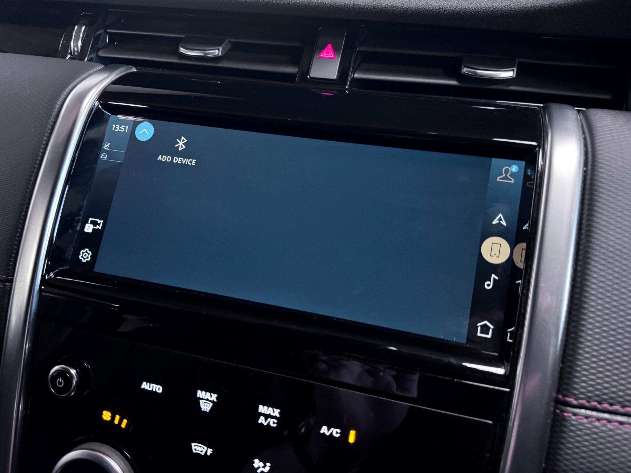 Land Rover Discovery Sport view 39