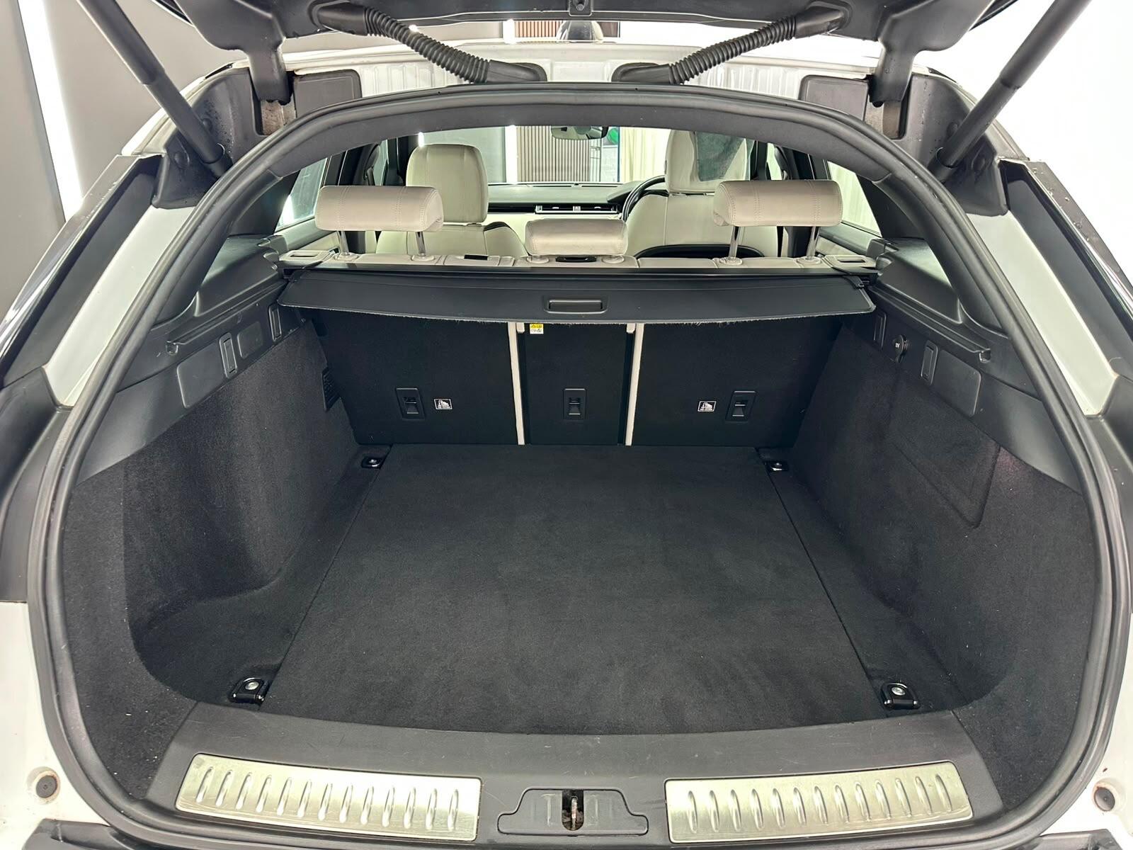 Land Rover Range Rover Velar view 27