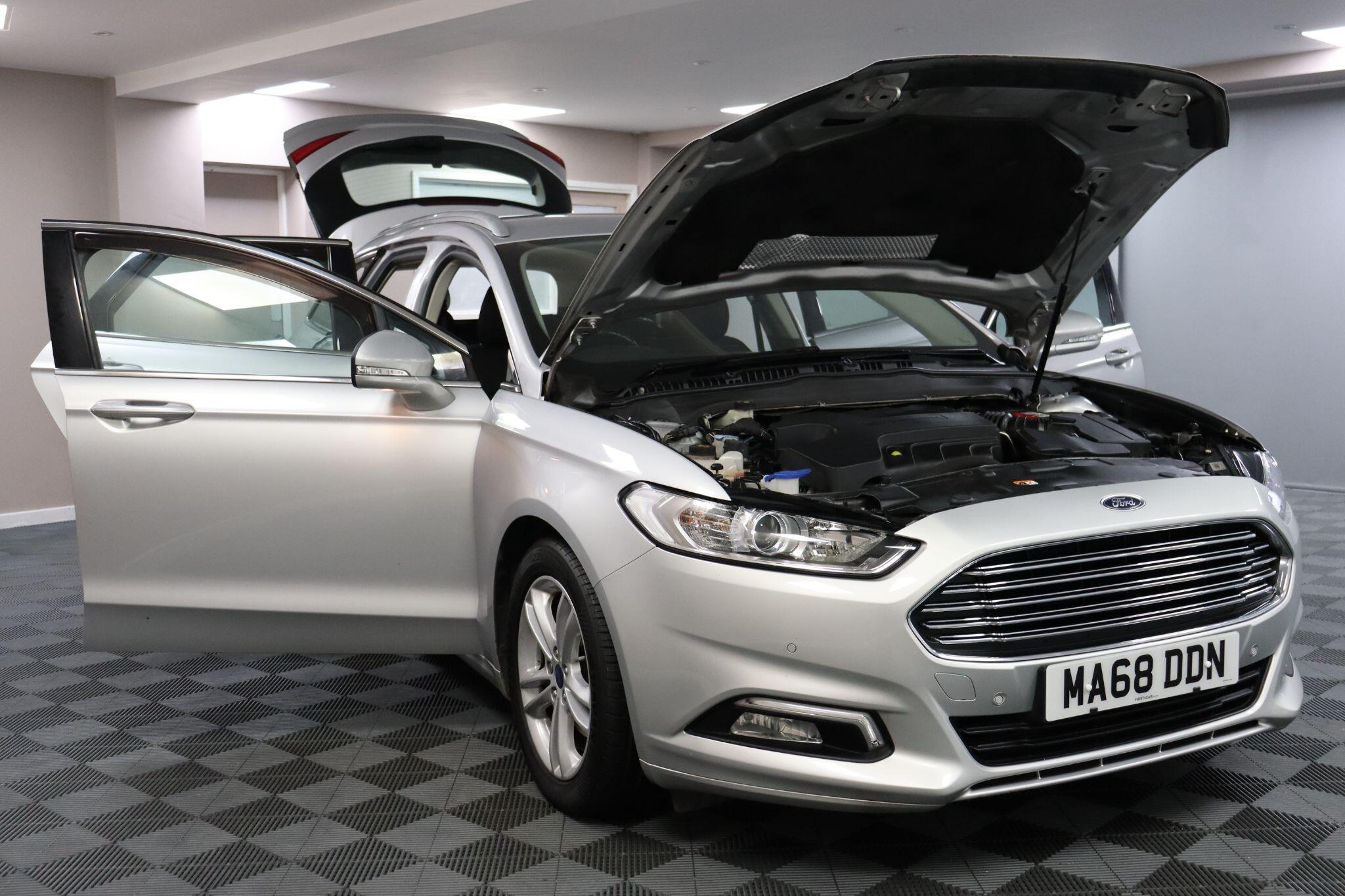 Ford Mondeo view 15