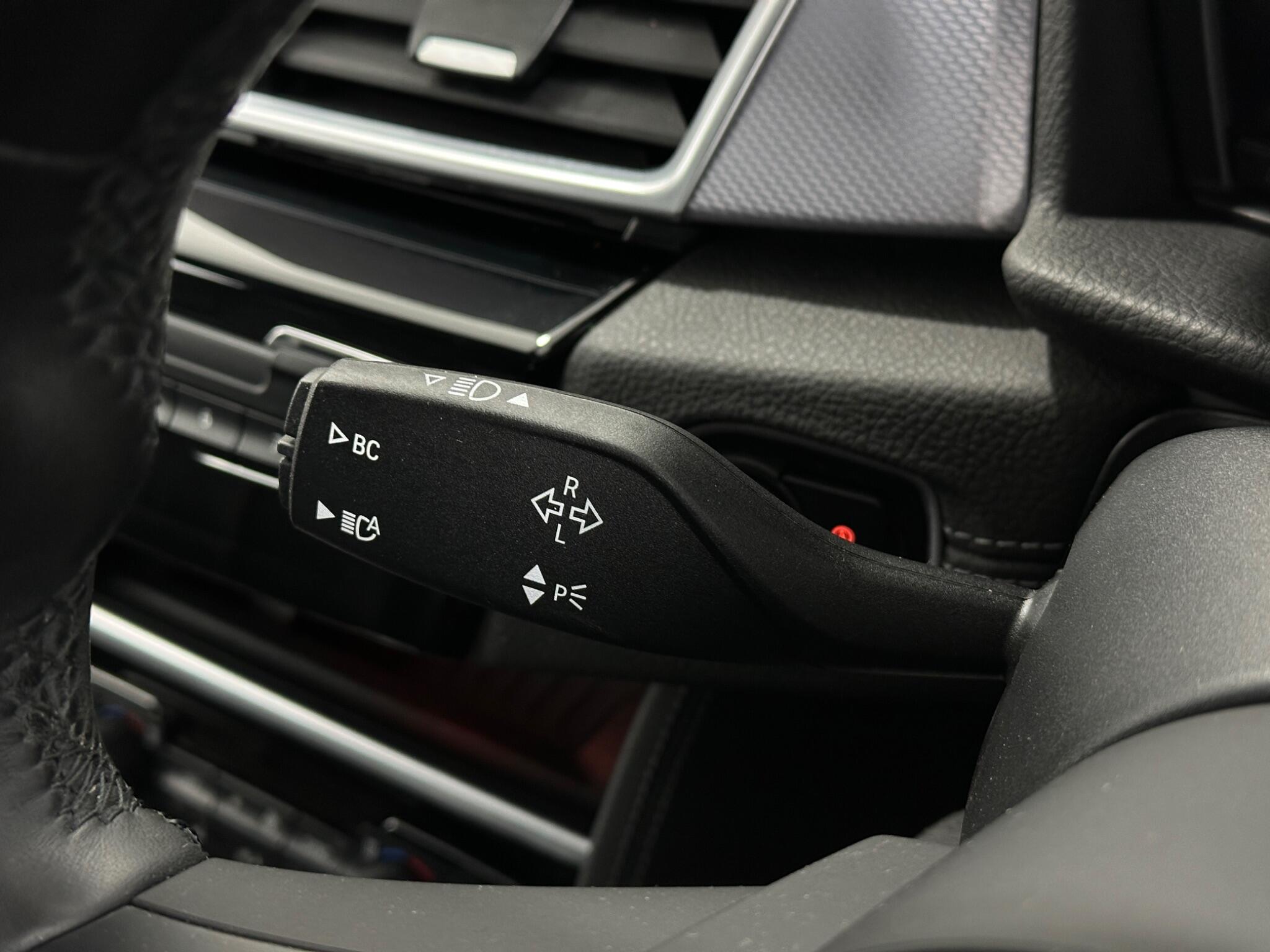 BMW 2 Series view 14