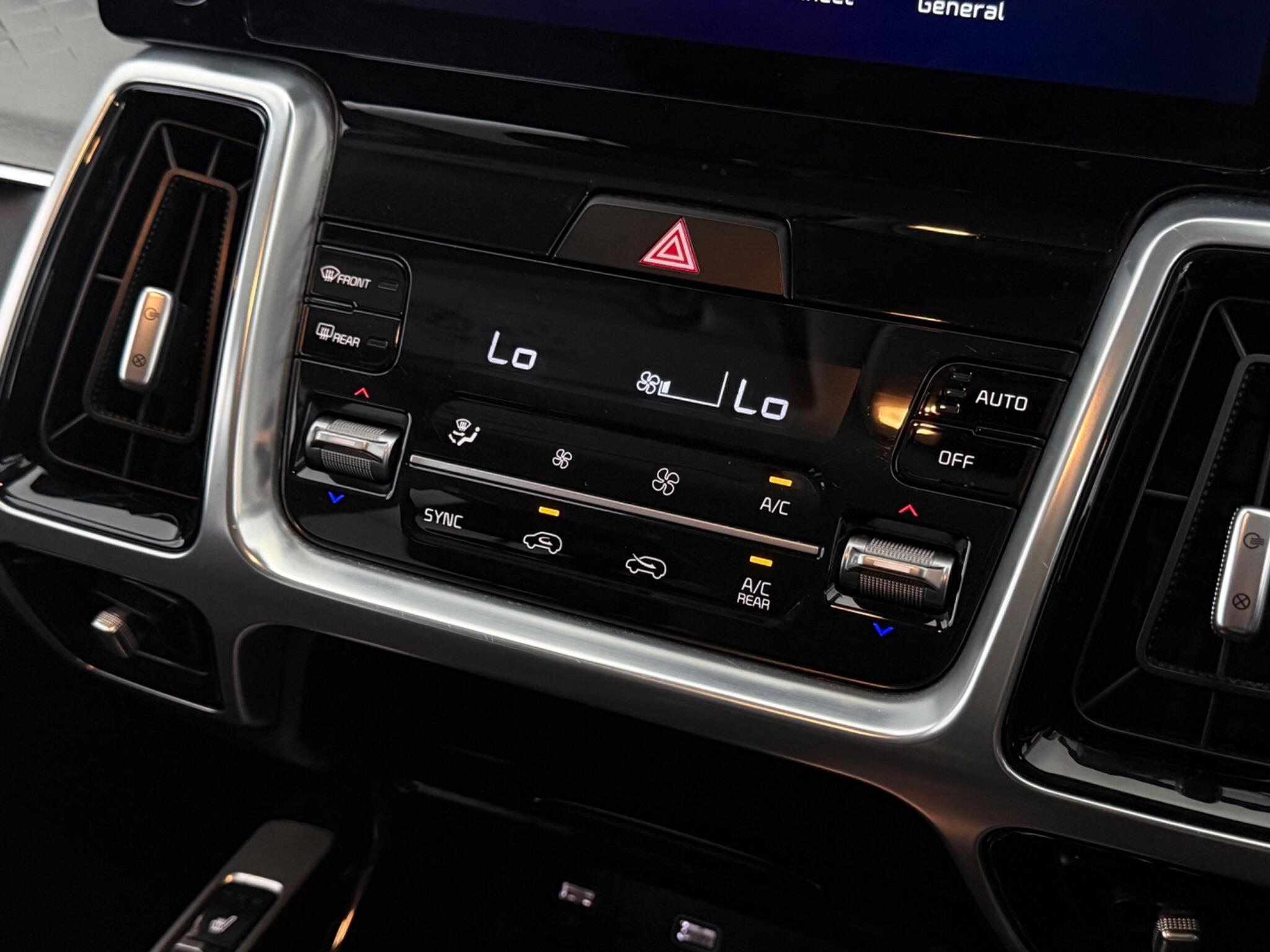 Kia Sorento view 26