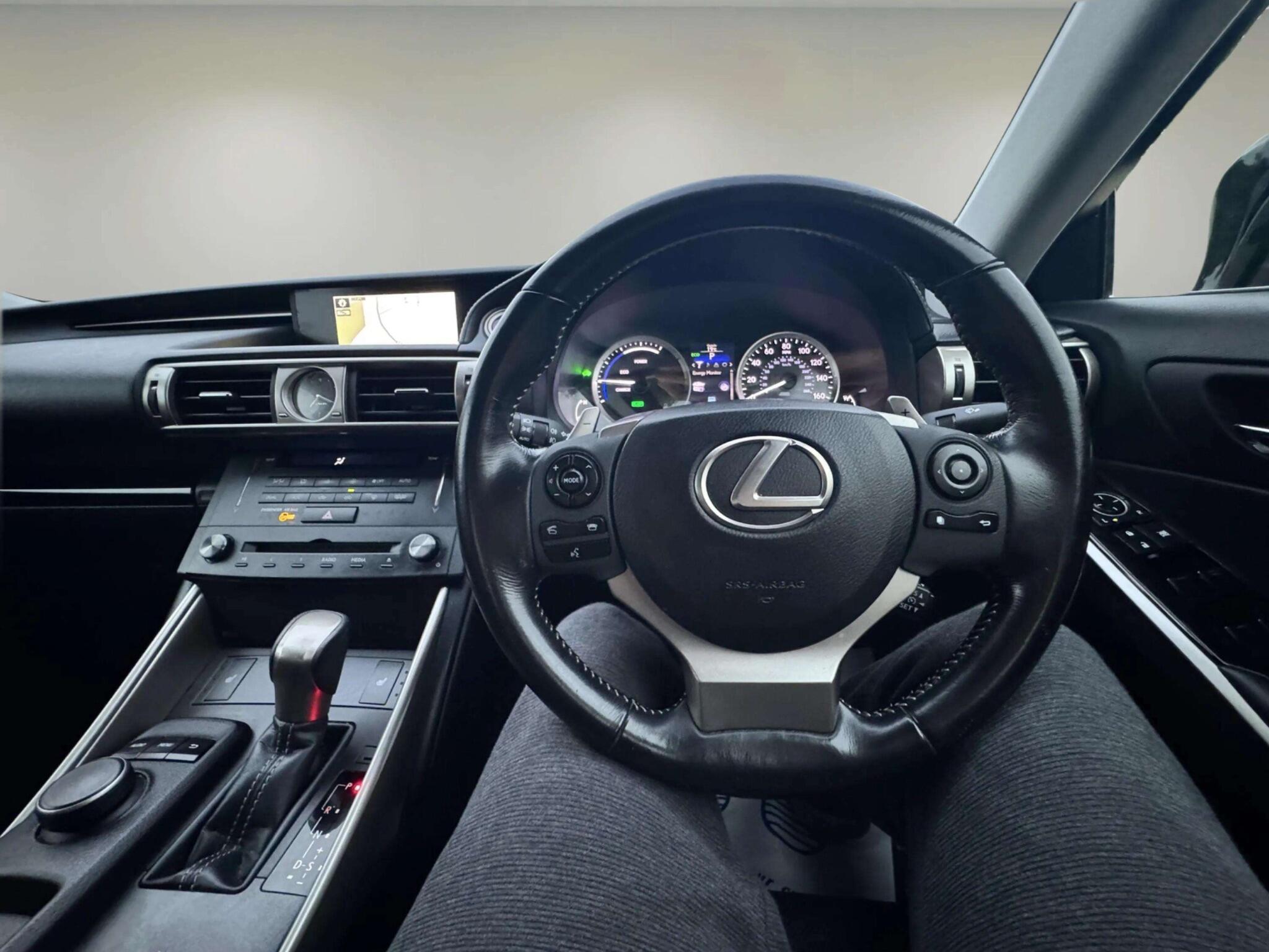 Lexus Is view 35