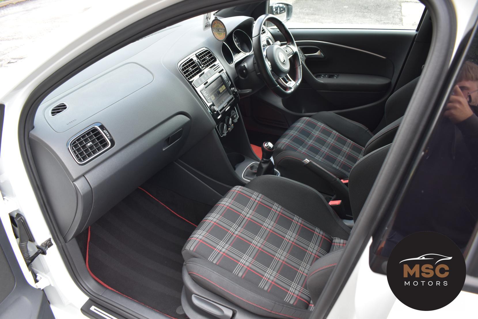 Volkswagen Polo view 33