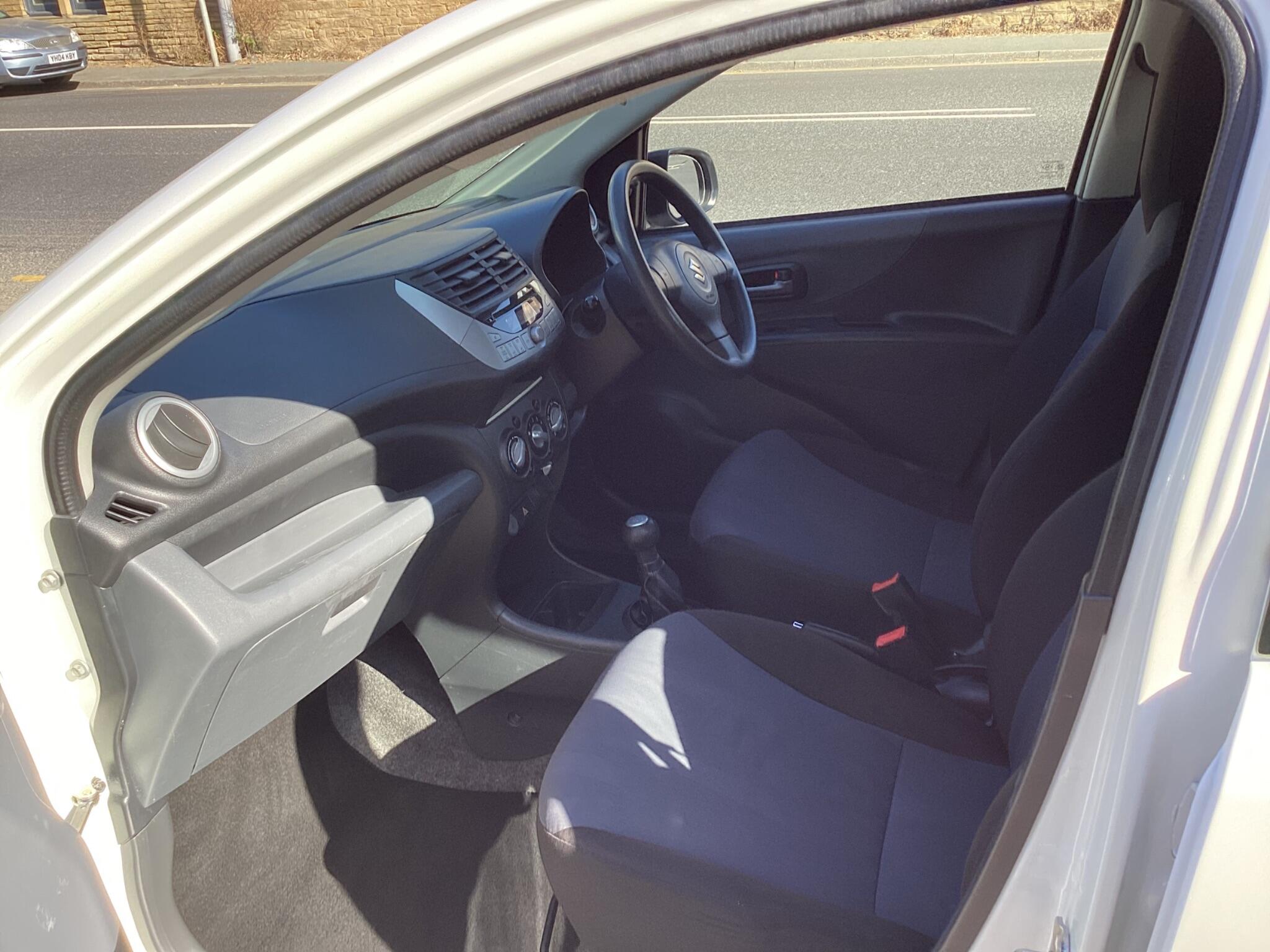 Suzuki Alto view 13