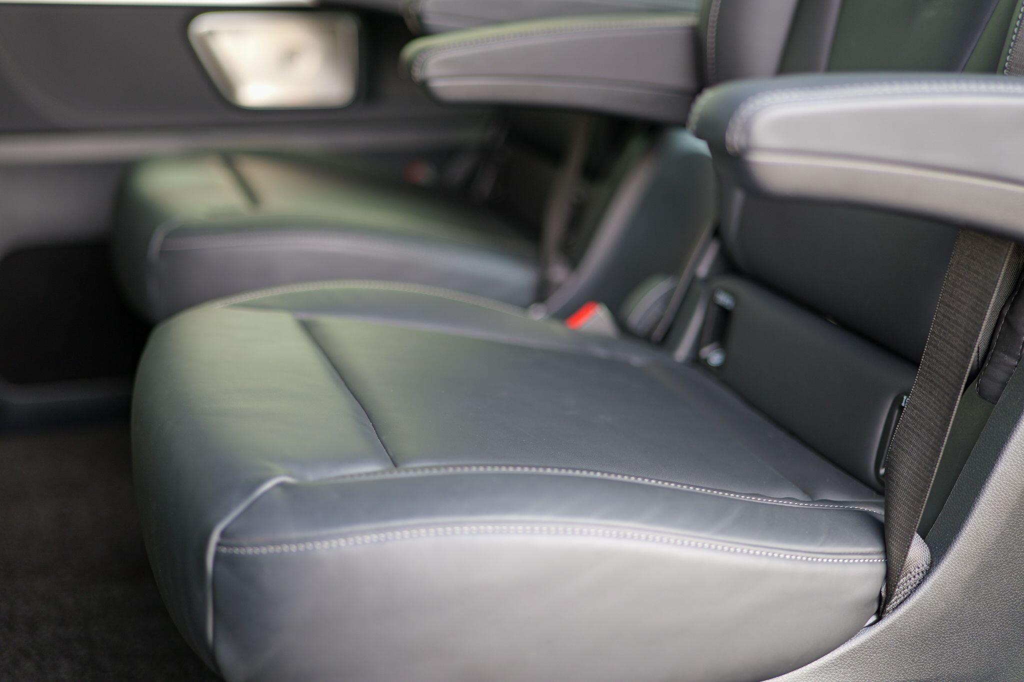 Mercedes-Benz V Class view 27