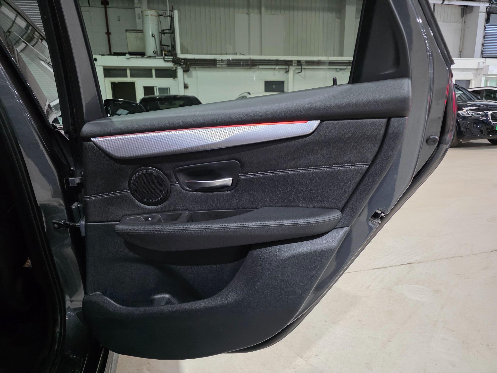 BMW 2 Series view 23