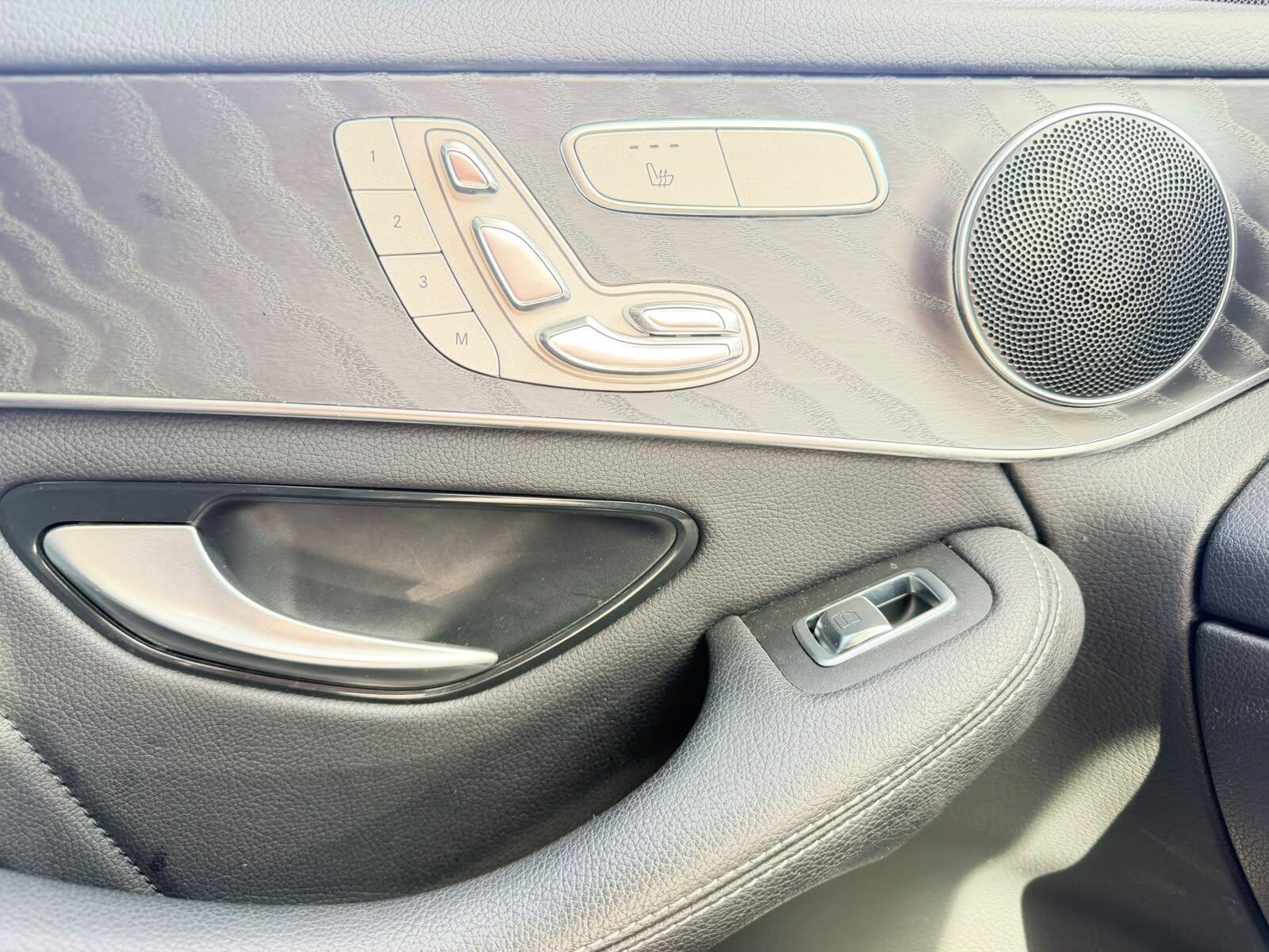 Mercedes-Benz GLC view 33