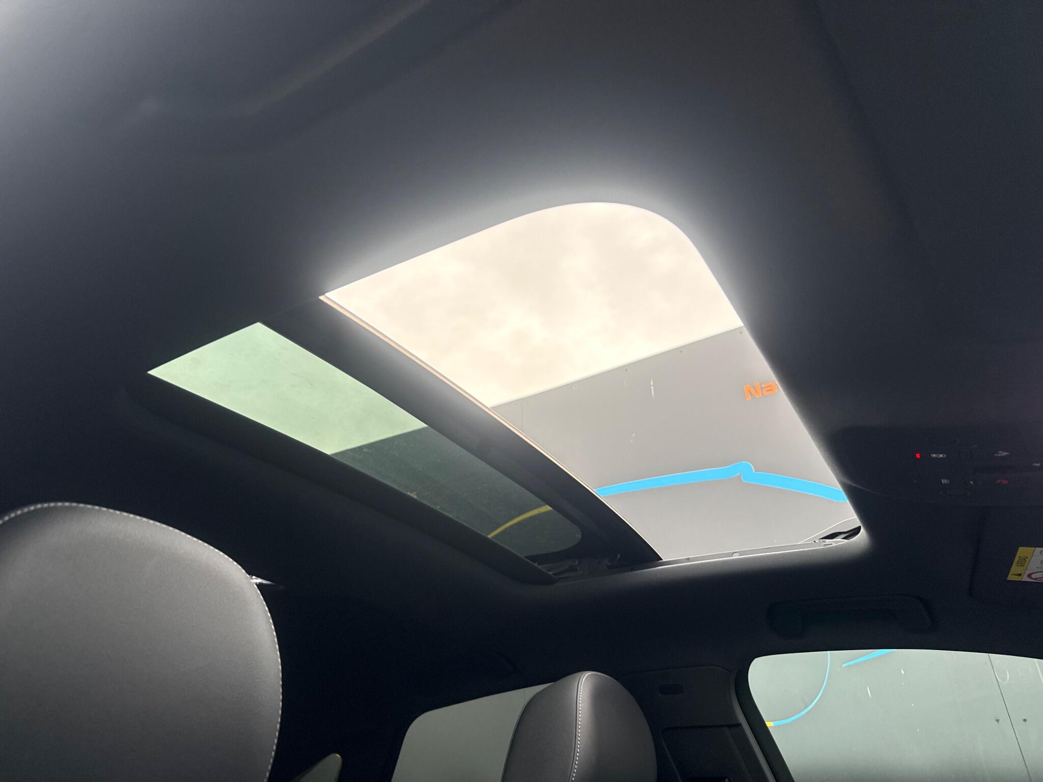 Audi Q3 view 28