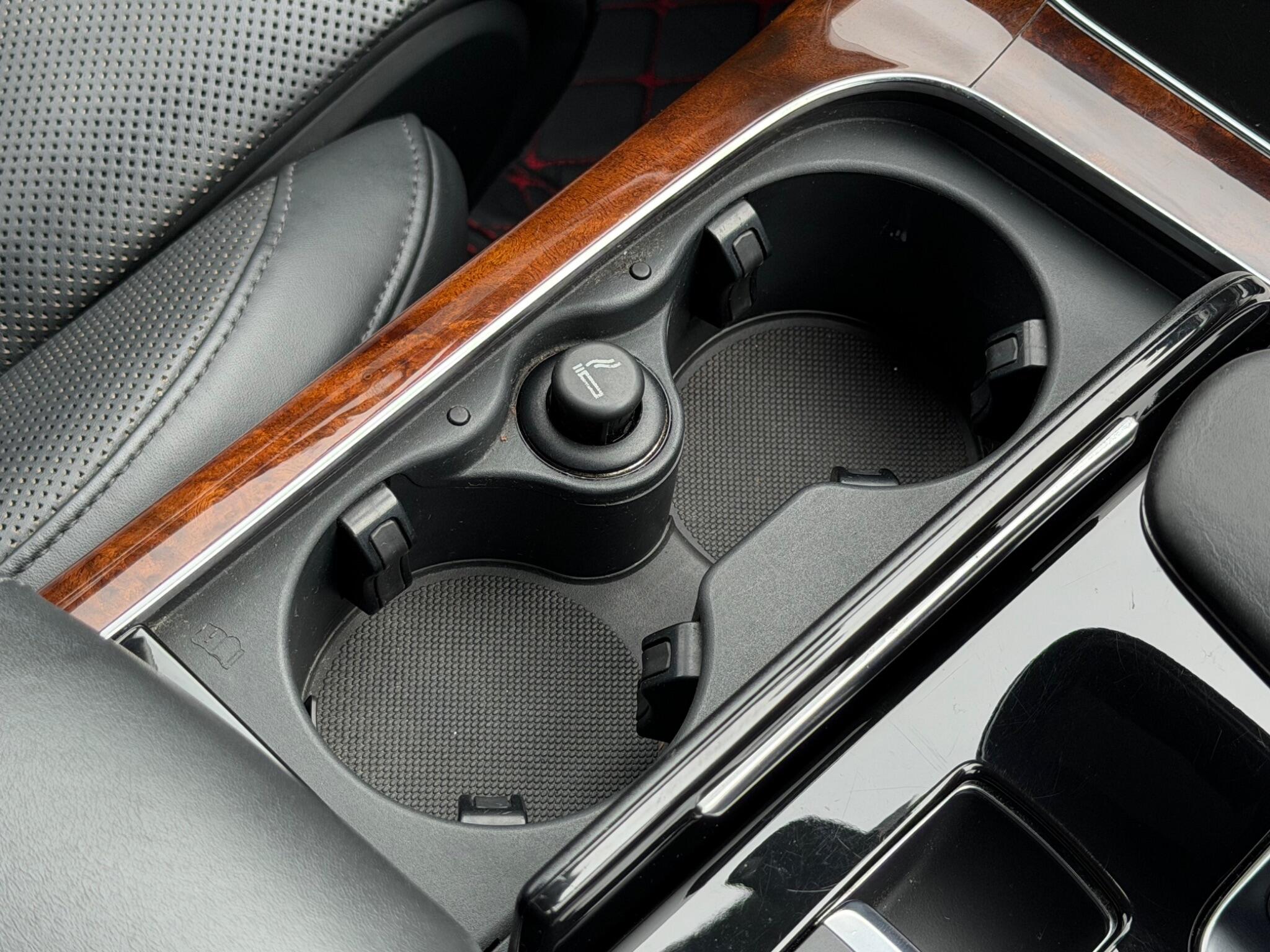 Audi A8 view 45