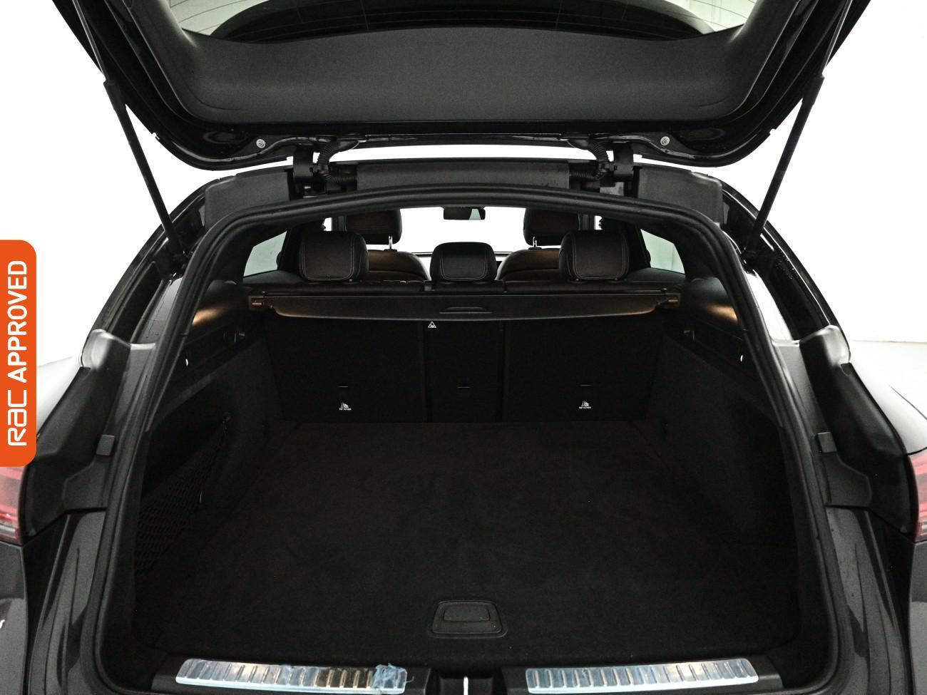 Mercedes-Benz Eqc view 29