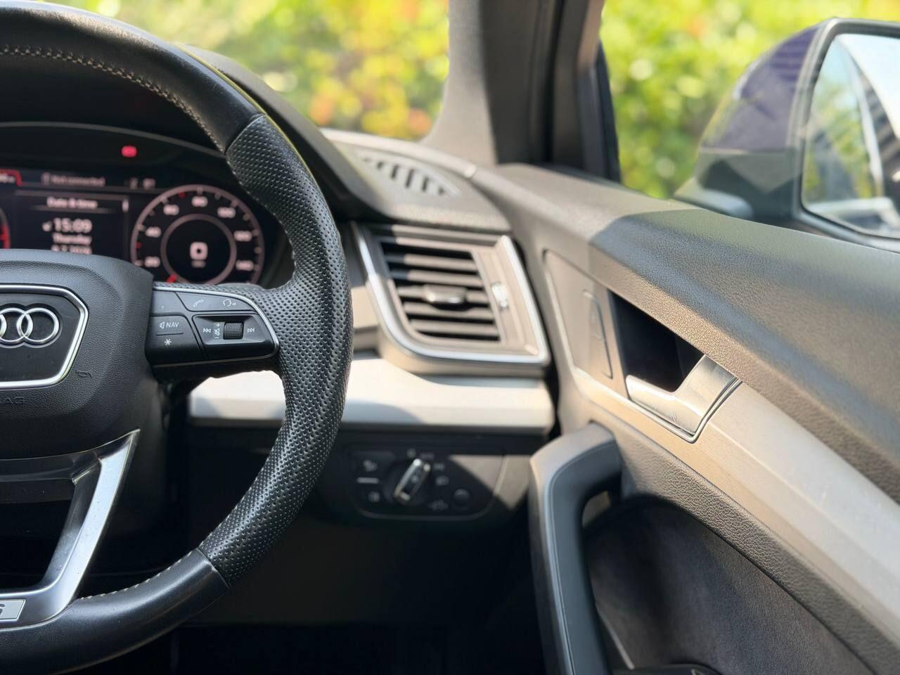 Audi Q5 view 30